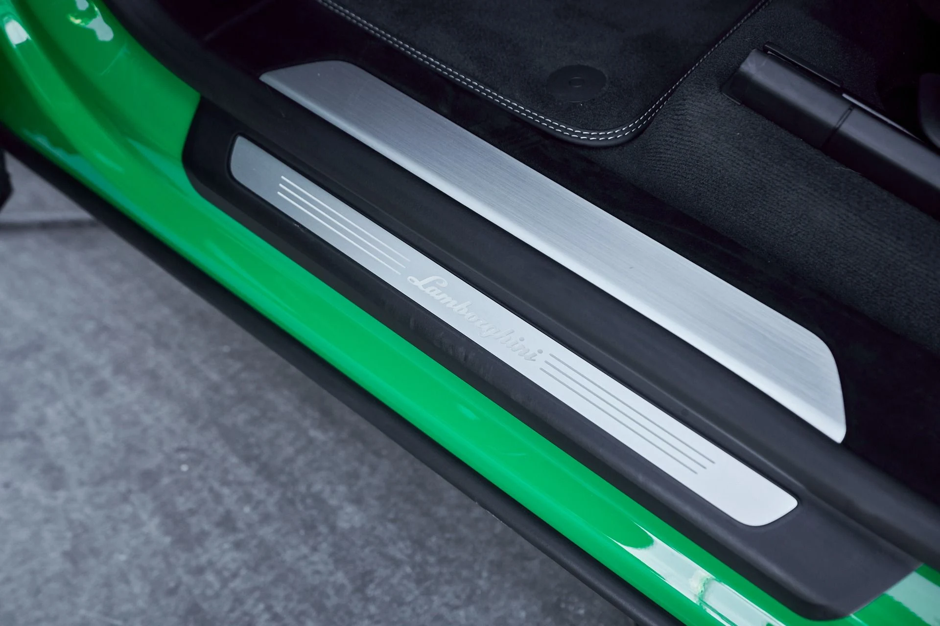 mph038_888773037_Used_2024_Lamborghini_Urus_Performante_1764124809_0cd2bbd5a1