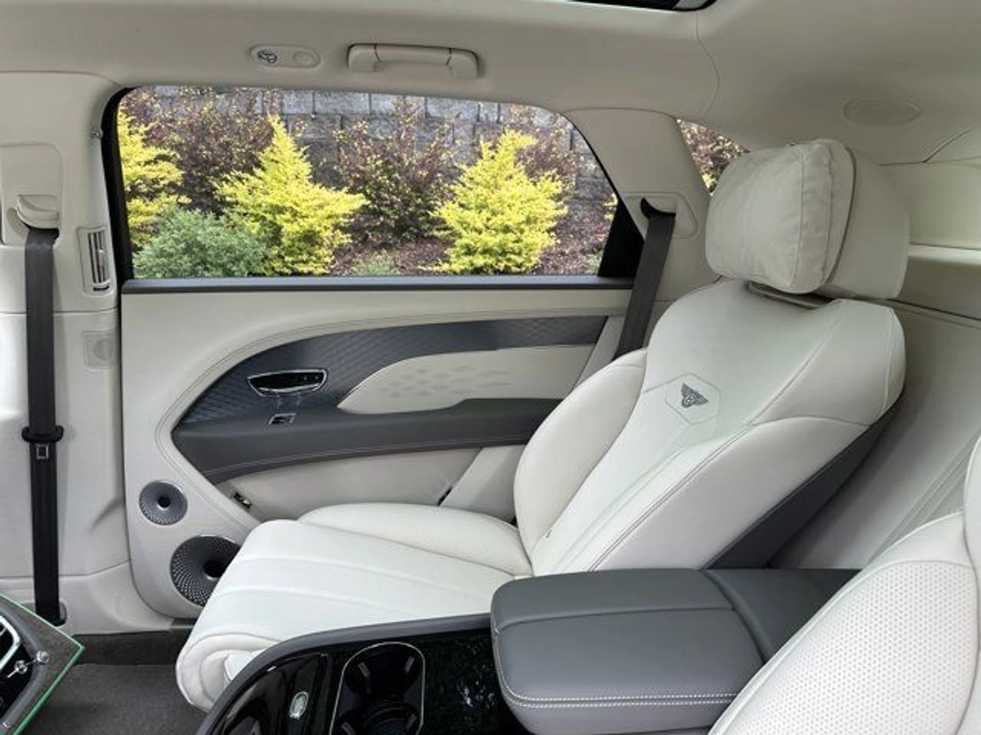 mph038_889471403_73152526b1b548a98a493f6ec83b422f_1e3311aff1