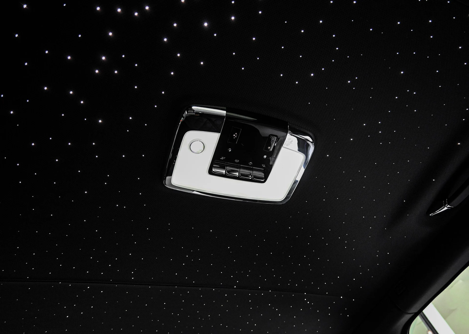 mph038_89448765_a0c40875_13aa_4401_b2cb_716e87431e58_250dda4258