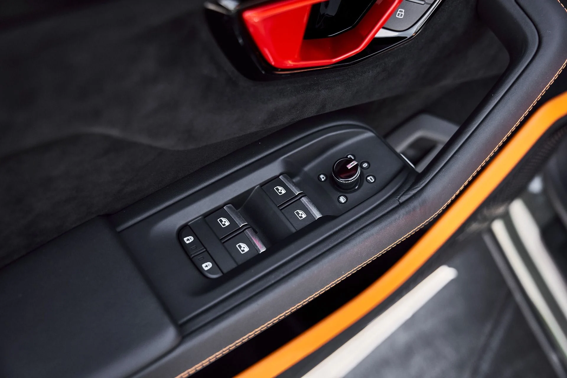 mph038_896668023_Used_2023_Lamborghini_Urus_Performante_1778288923_e664b548f2