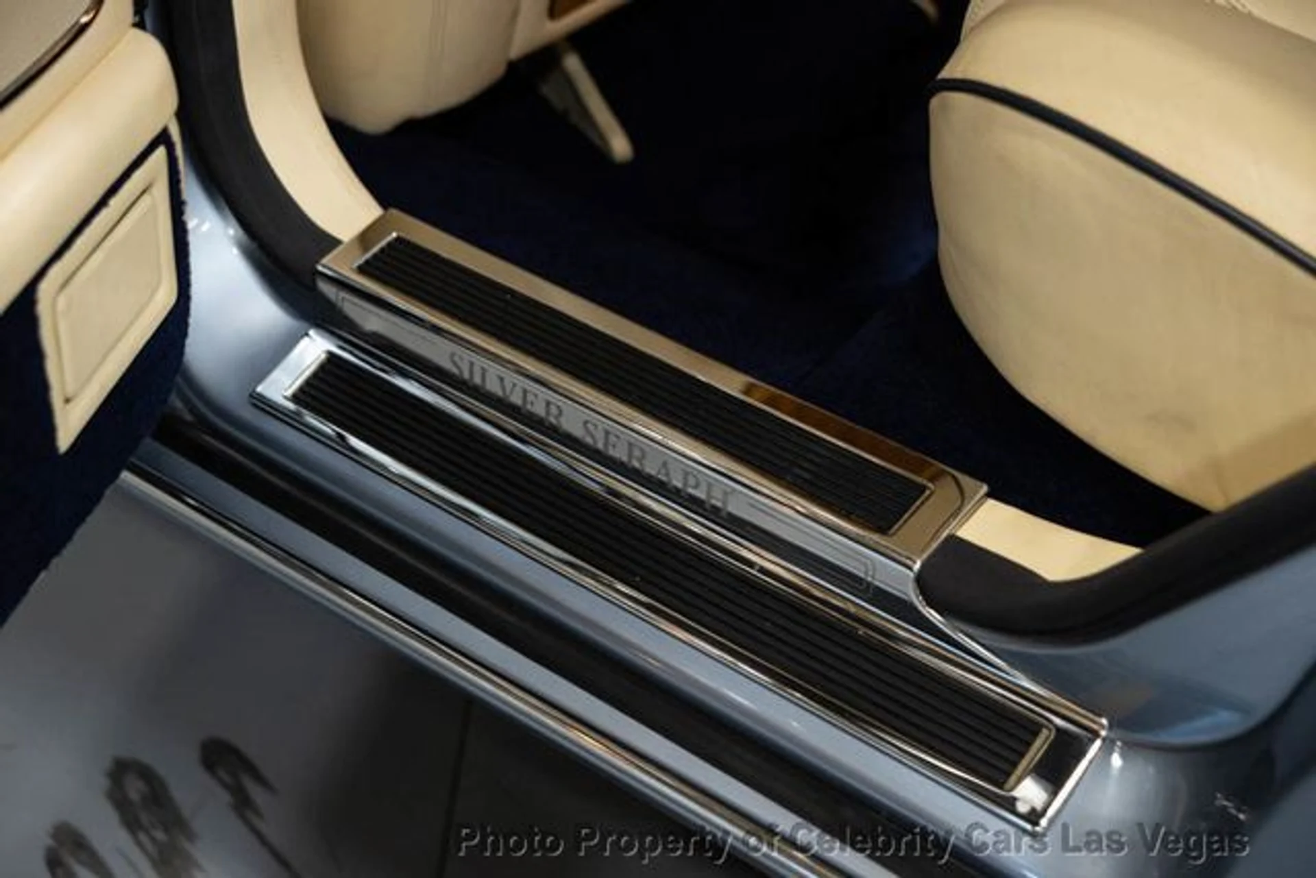 mph038_897067439_used_2002_rolls_royce_silver_seraph_lastofline1of120forus170totalworldwide_9707_23079302_43_640_6fbc4b3bcd