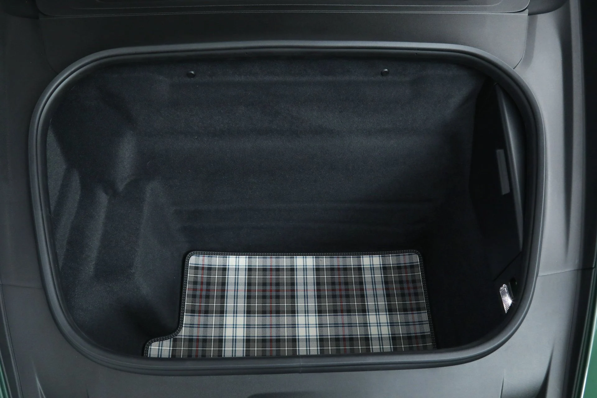 mph038_897748986_cd5aeae844a4968e59914232a37133da_a650a47441