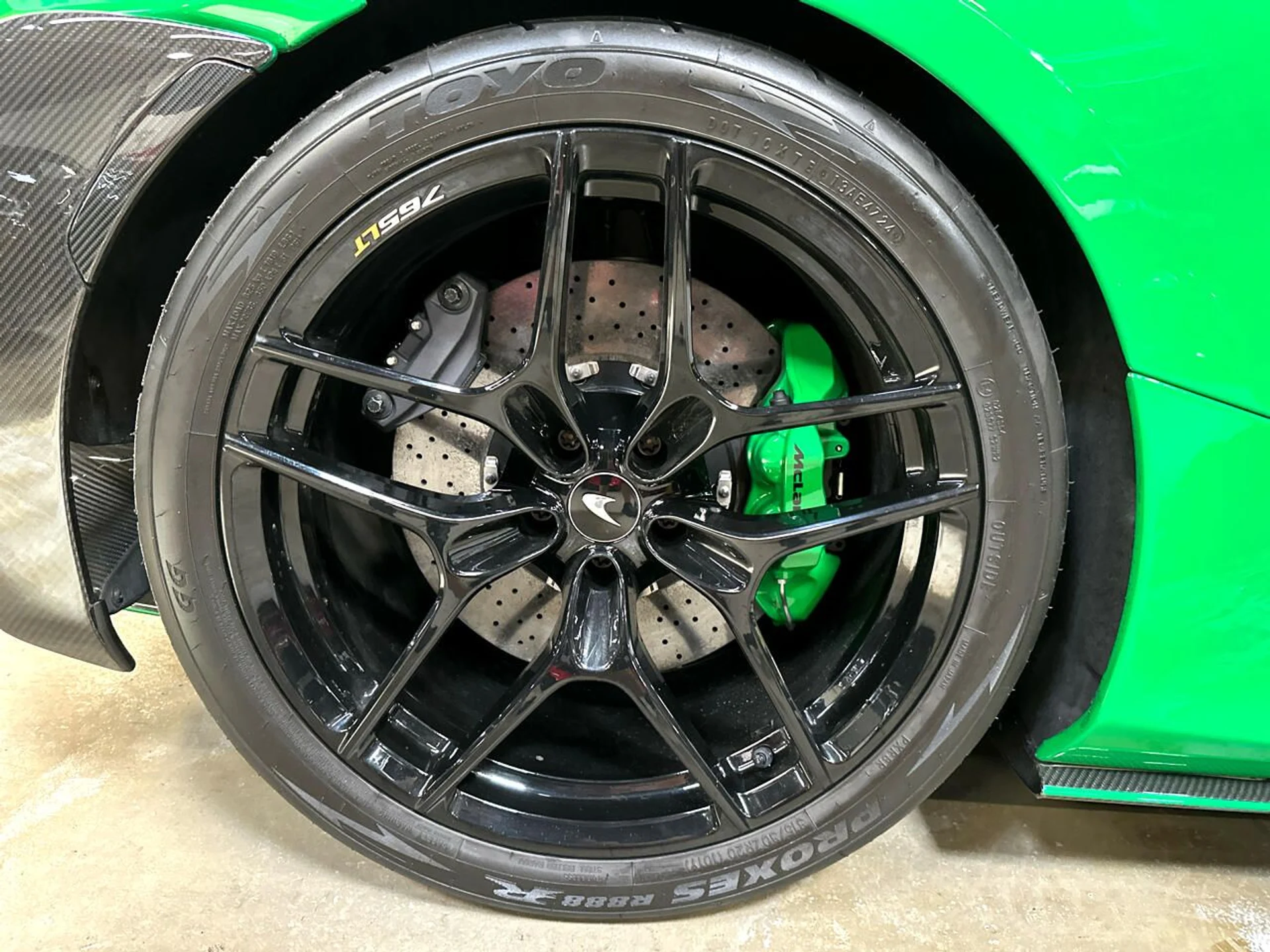 mph038_912113492_638919890023426212_5a48caf906