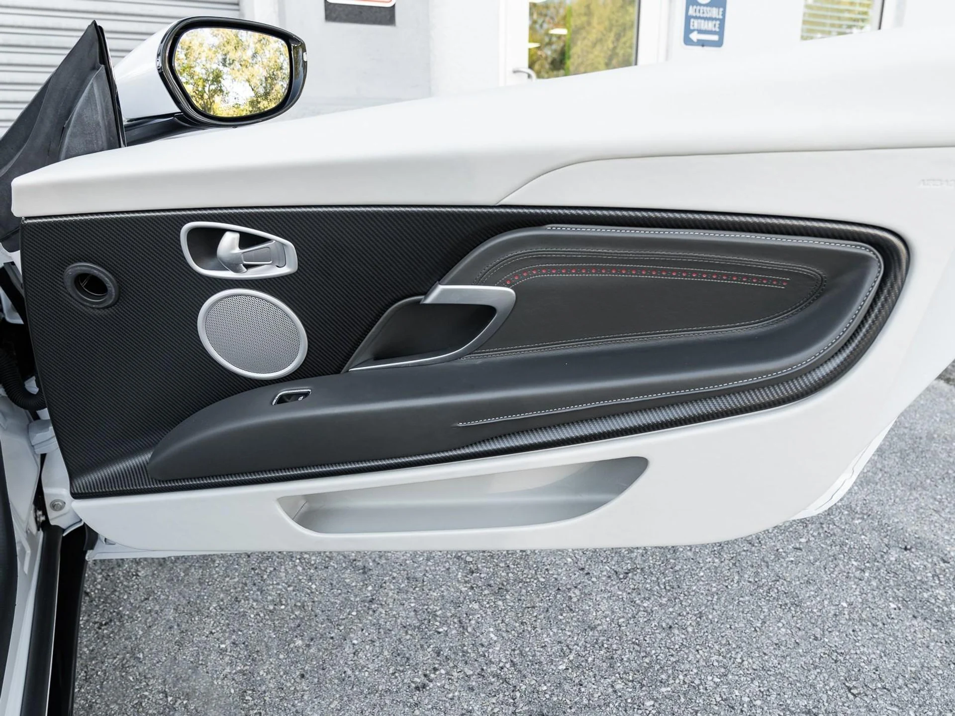 mph038_919499139_Used_2022_Aston_Martin_DB_11_Volante_1767028115_72a024aa03