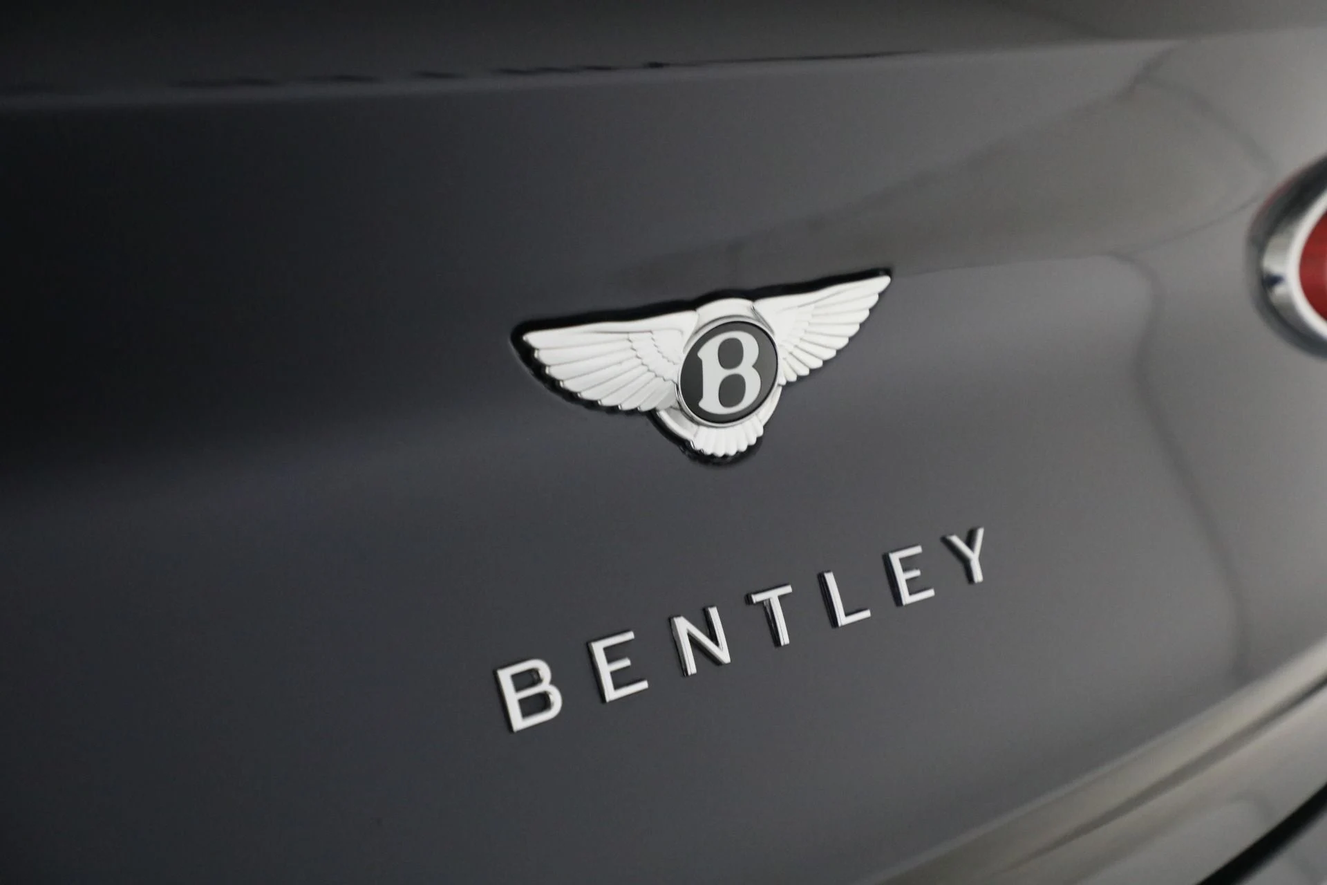 mph038_925457906_Used_2022_Bentley_Bentayga_V8_aa3dc040ee