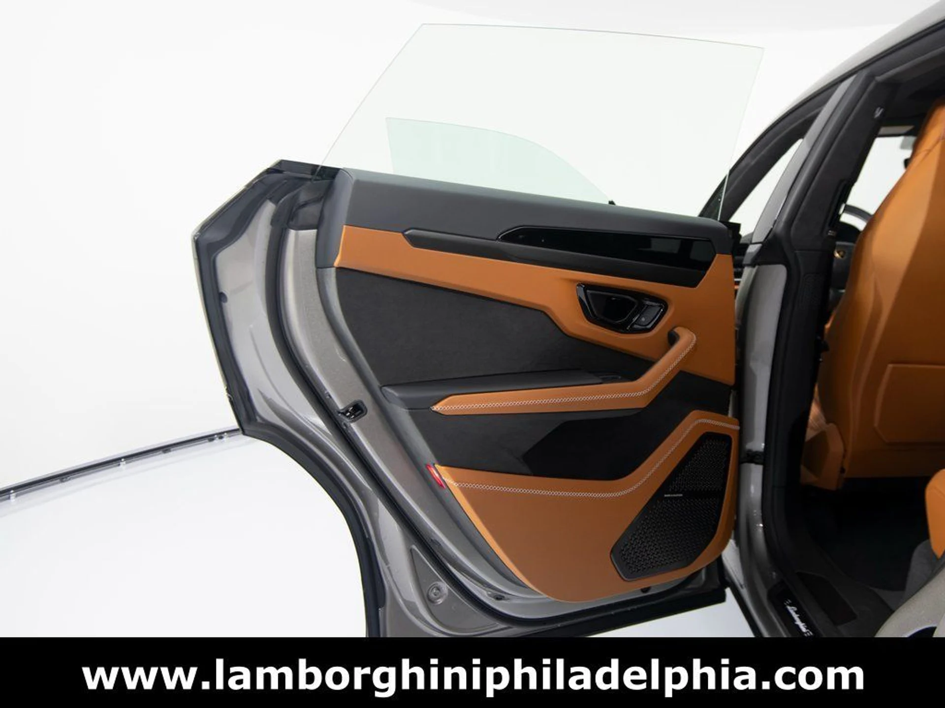 mph038_92907531_2ec624b433f4e8c6b47b65cab57ec6eex_f0a2a24cc9