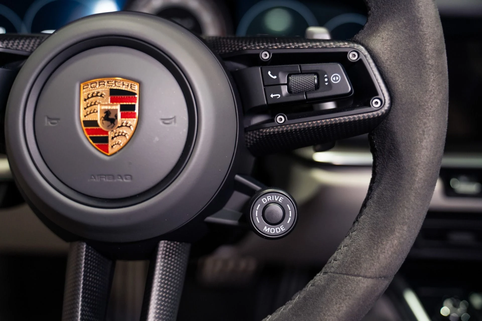 mph038_938733116_Used_2024_Porsche_911_Turbo_S_1785536223_22a3ab52cb