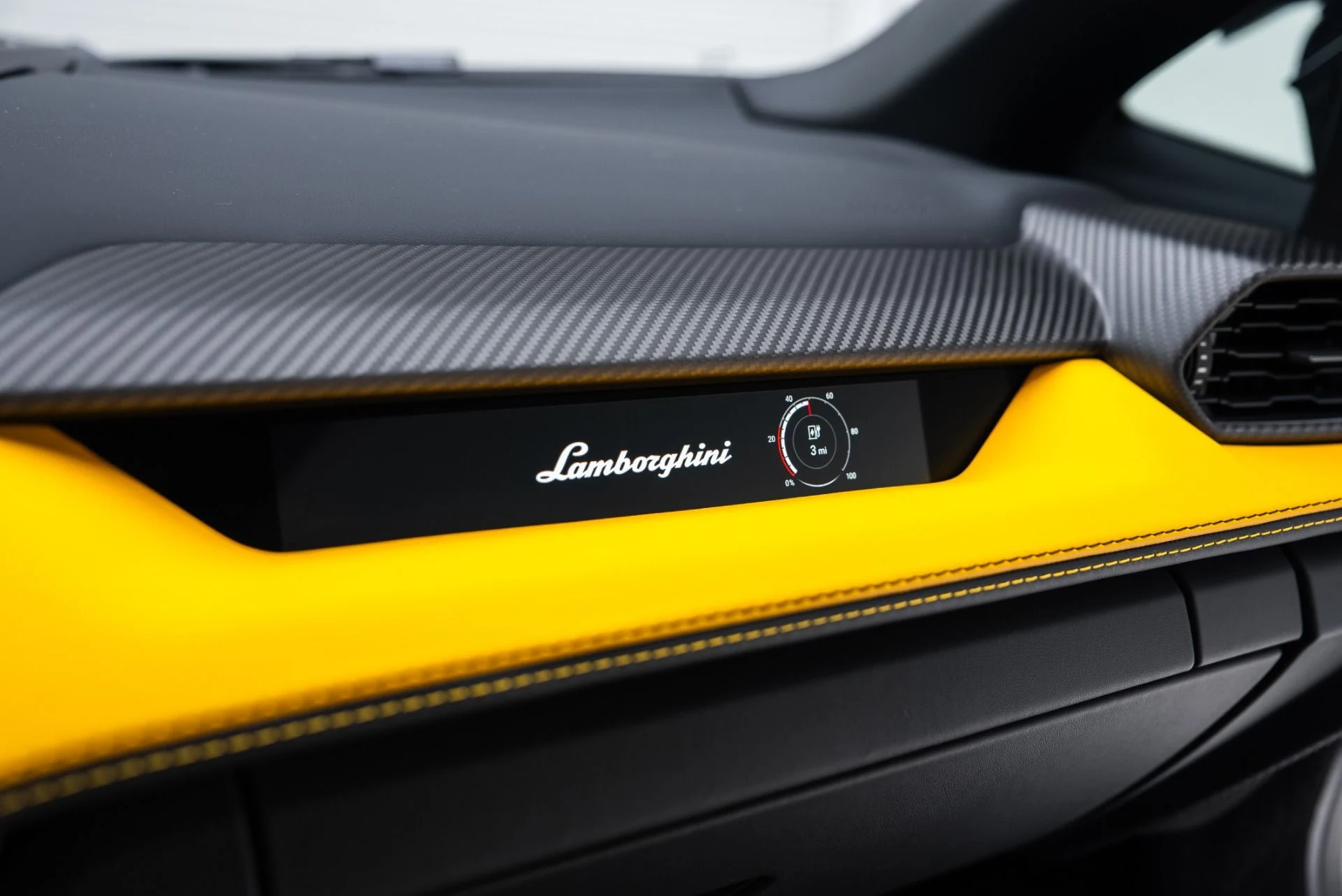 mph038_942244849_Used_2024_Lamborghini_Revuelto_1764709256_67a1bc0cec