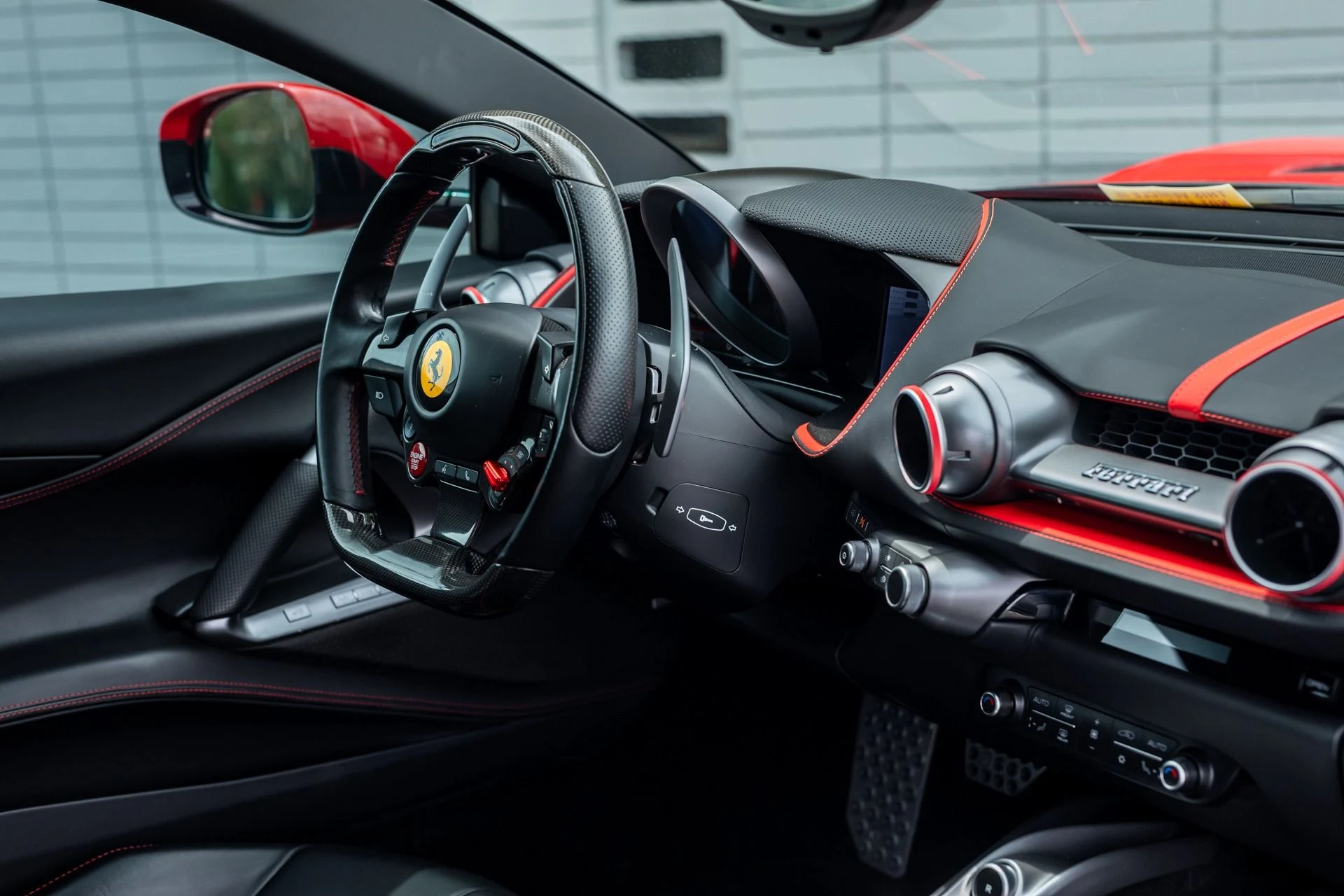 mph038_946159206_Used_2019_Ferrari_812_Superfast_1744740806_fb4b880896