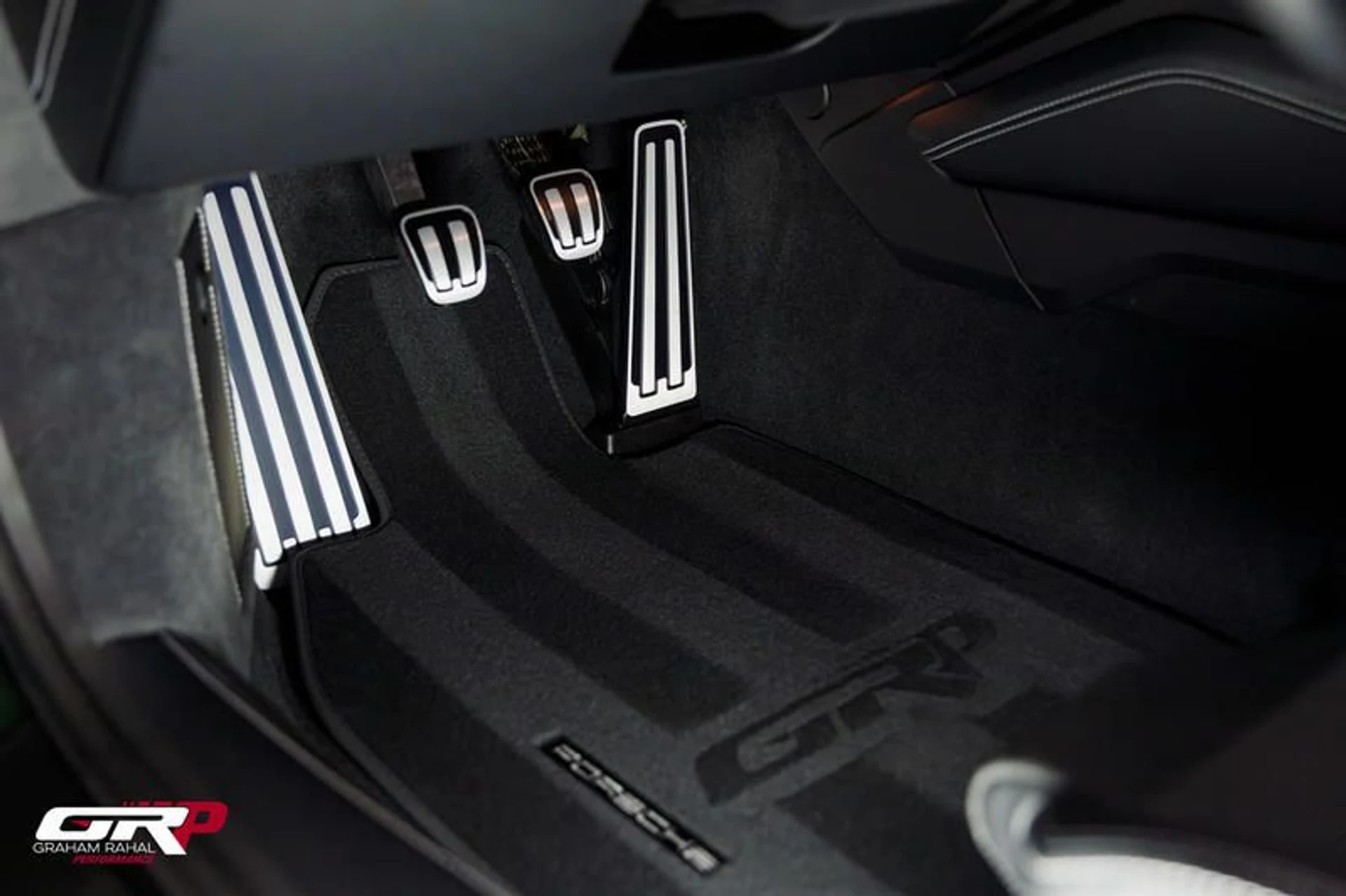 mph038_961786490_845_F2_E57_0_FEC_4_AD_1_8391_0392_AFCD_839_A_77b9ad7388