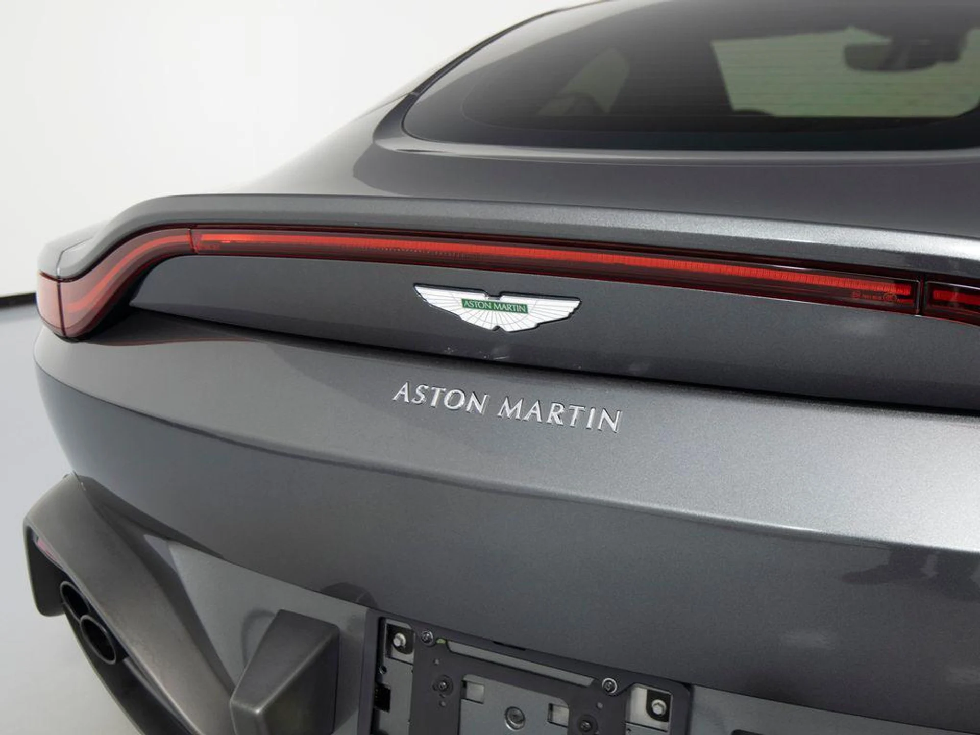 mph038_976391612_8h_Sj_Nc_JN_Wf_H_Ouhwfb_YK_9_Cj_Adg6o_28bf4860a5