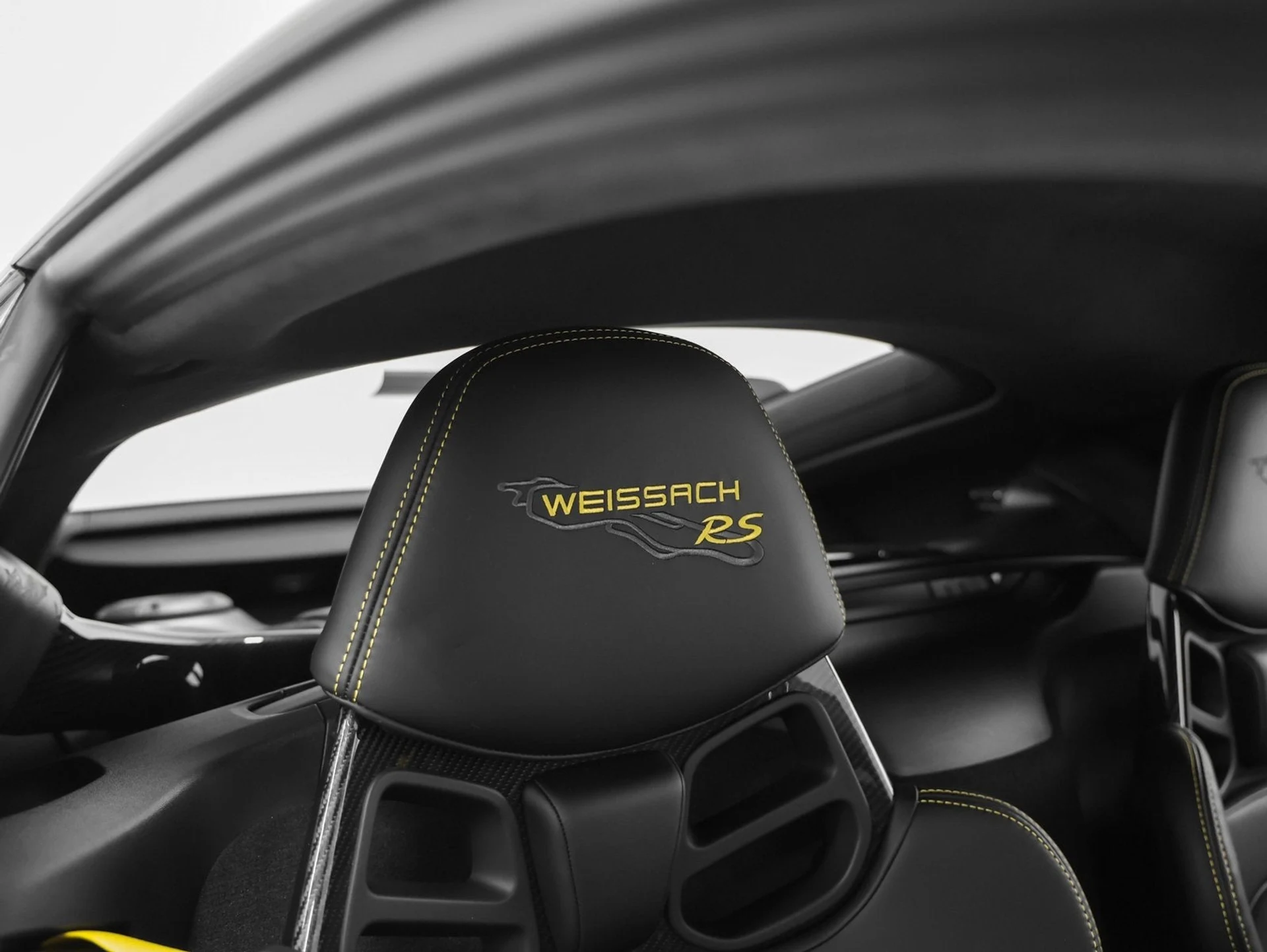 mph038_981395732_39_ea2c6a586e