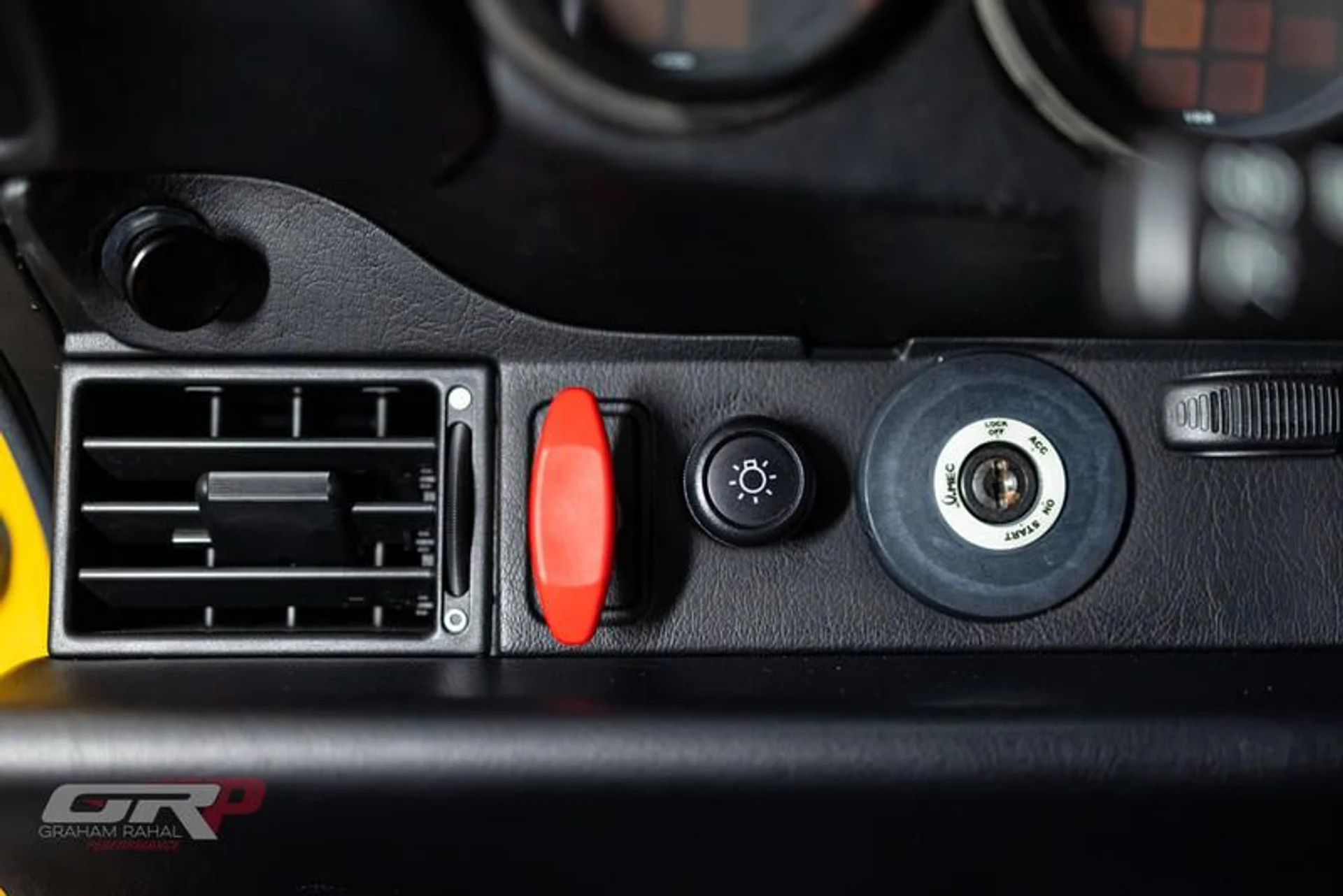 mph038_981846051_B809_E6_CD_1893_4_E66_A00_F_7964_FE_61_ED_02_2ae111b708