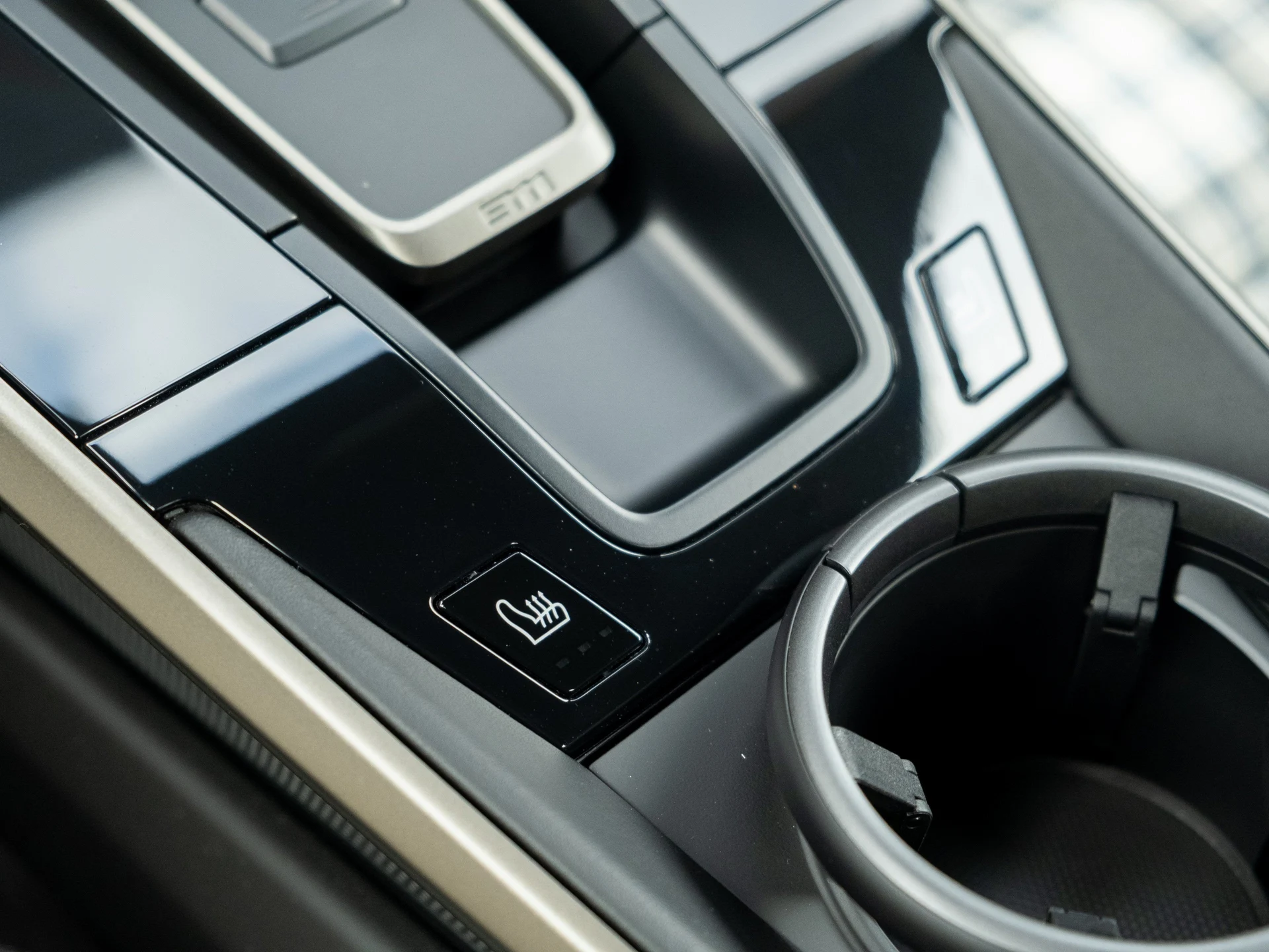 mph038_983161537_39_7e298fa0f2