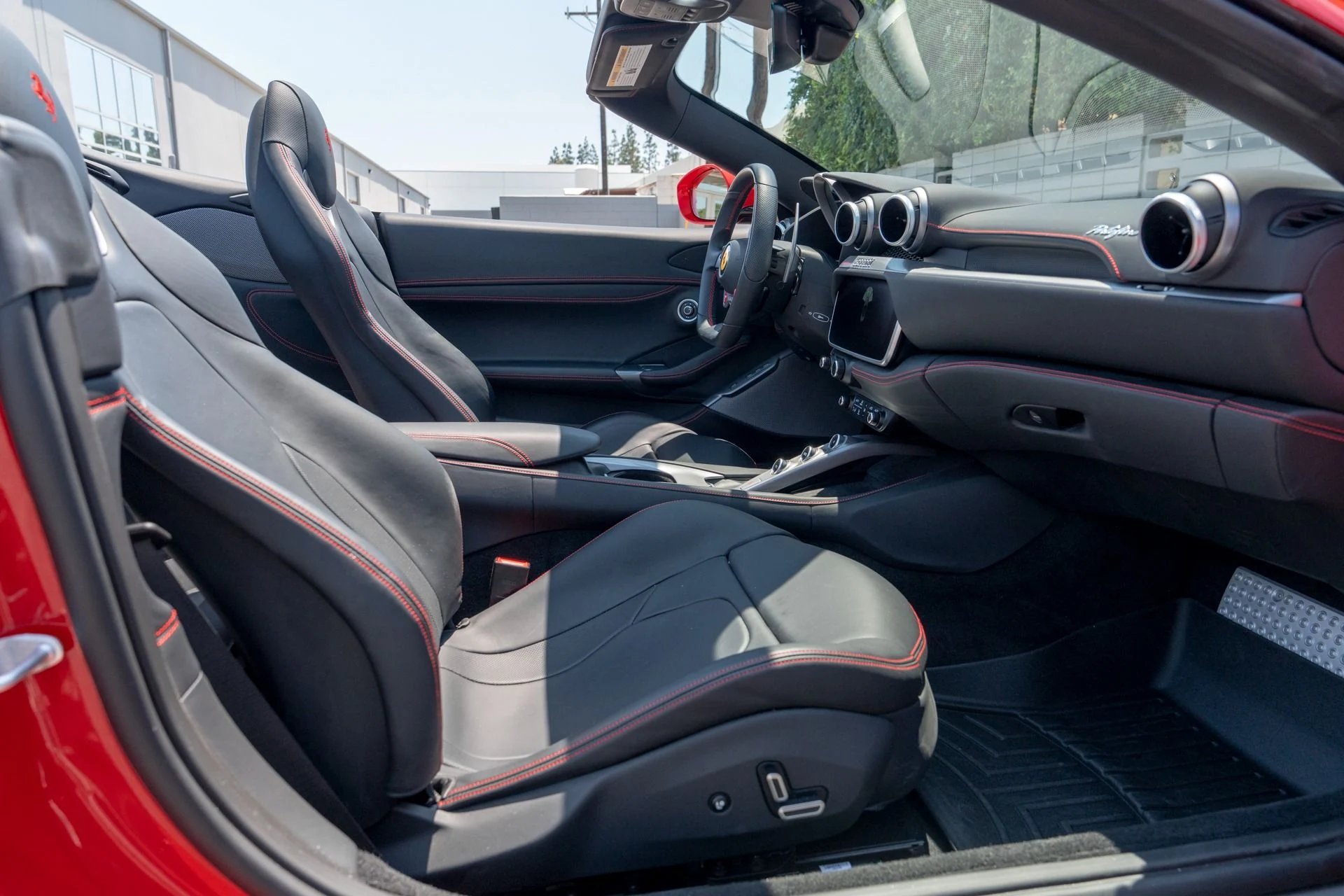 mph038_985009898_Used_2022_Ferrari_Portofino_M_1754671907_89bdbc7a53