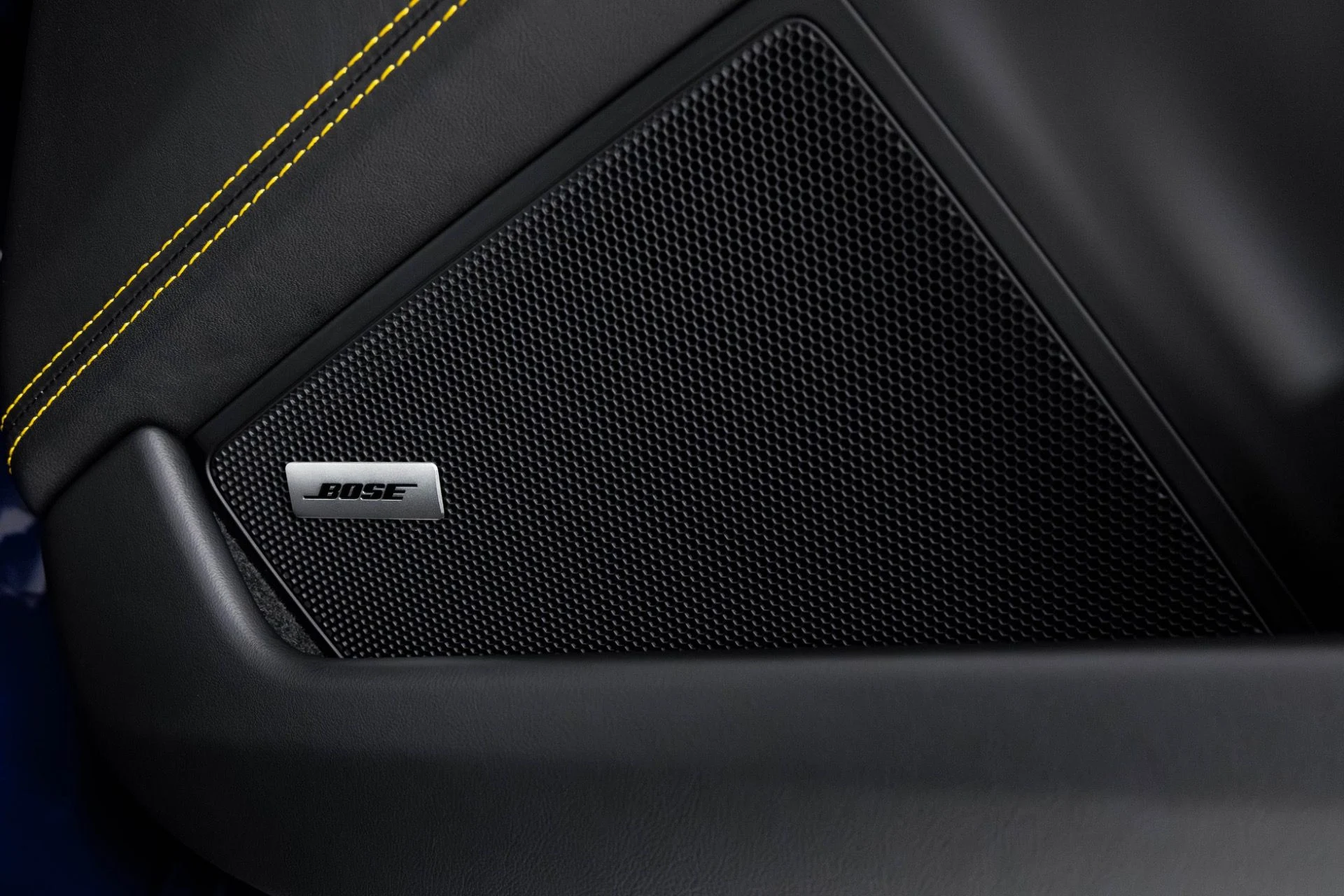 mph039_1011475718_Used_2022_Porsche_911_GT_3_Touring_1764706404_fa835bb941