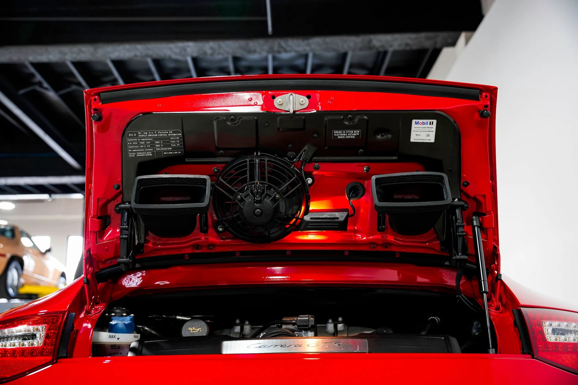 mph039_1027532733_cecbe075e3ae574e73576ff5f77a4d1cx_0084124597