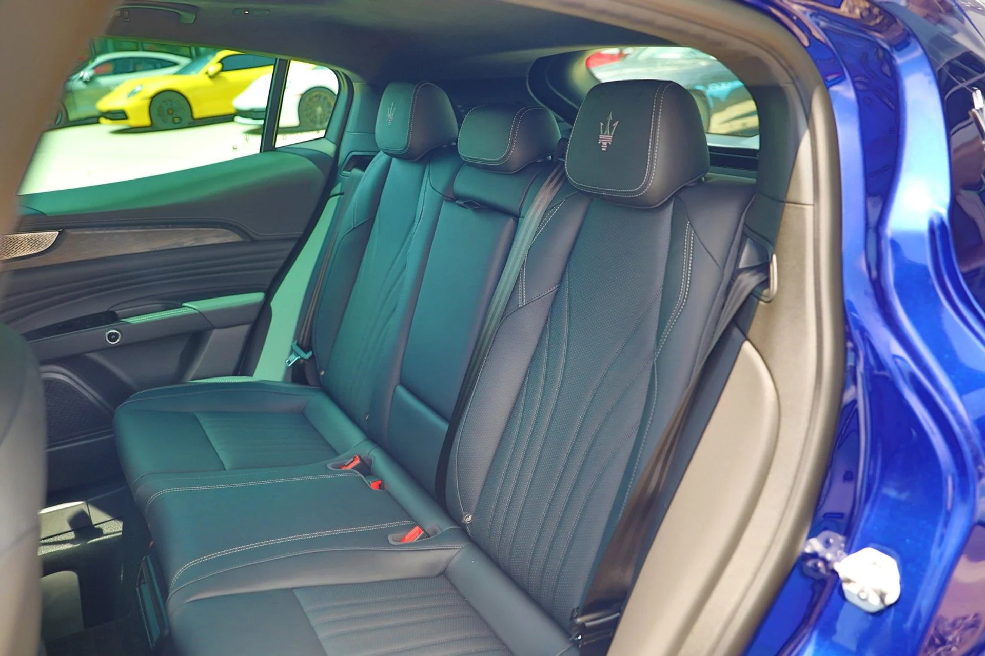 mph039_1033417894_b5baaab245f243c9a0b5840a6459c5fc_d92f4e8898