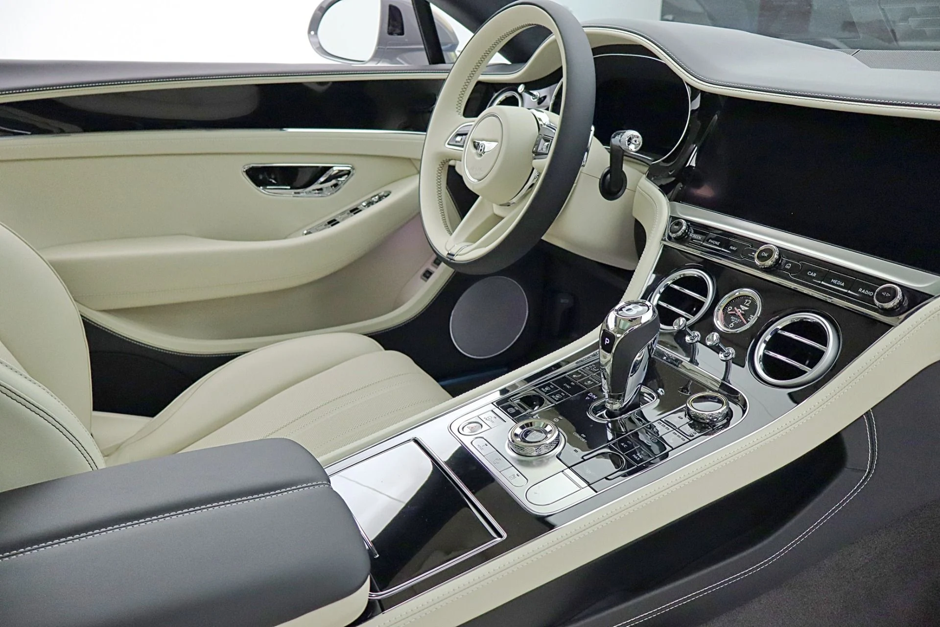 mph039_1042059675_New_2026_Bentley_Continental_GT_e3a60ea451