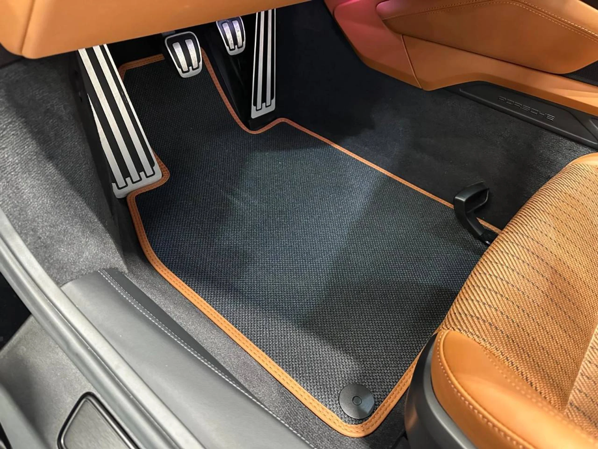 mph039_104410340_1280_6cc1874cba