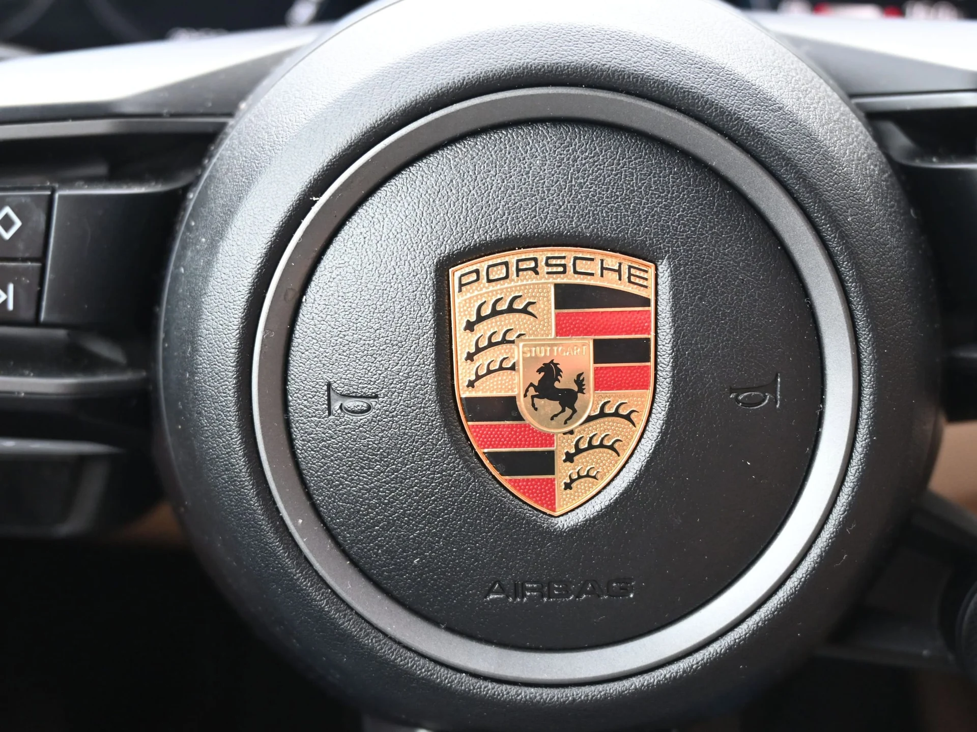 mph039_1047281519_e57e2fcd86534467453843f40e774130x_50028fc951