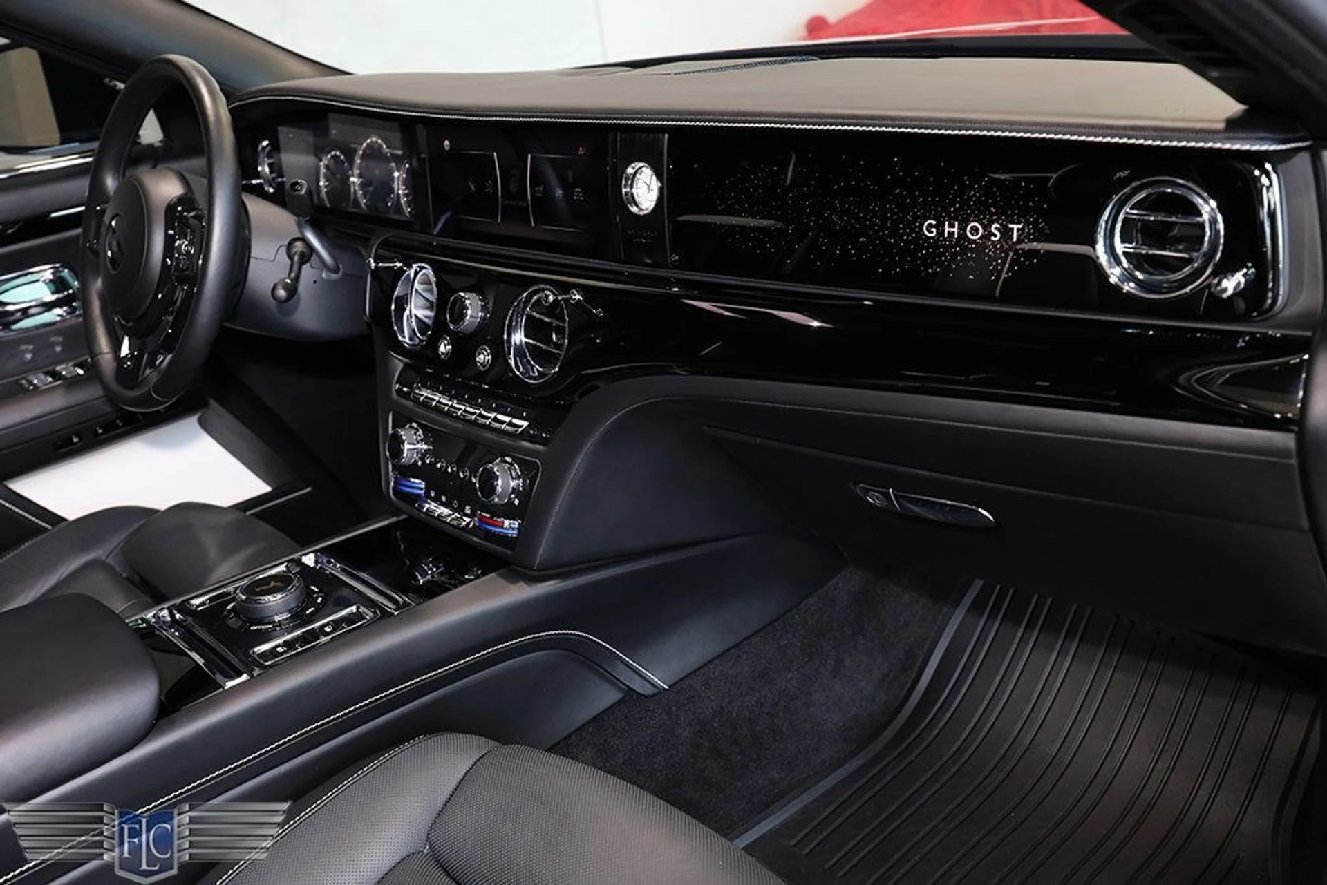 mph039_1059275926_used_2021_rolls_royce_ghost_ewb_sedan_9689_23033984_40_1024_653a3be1f4