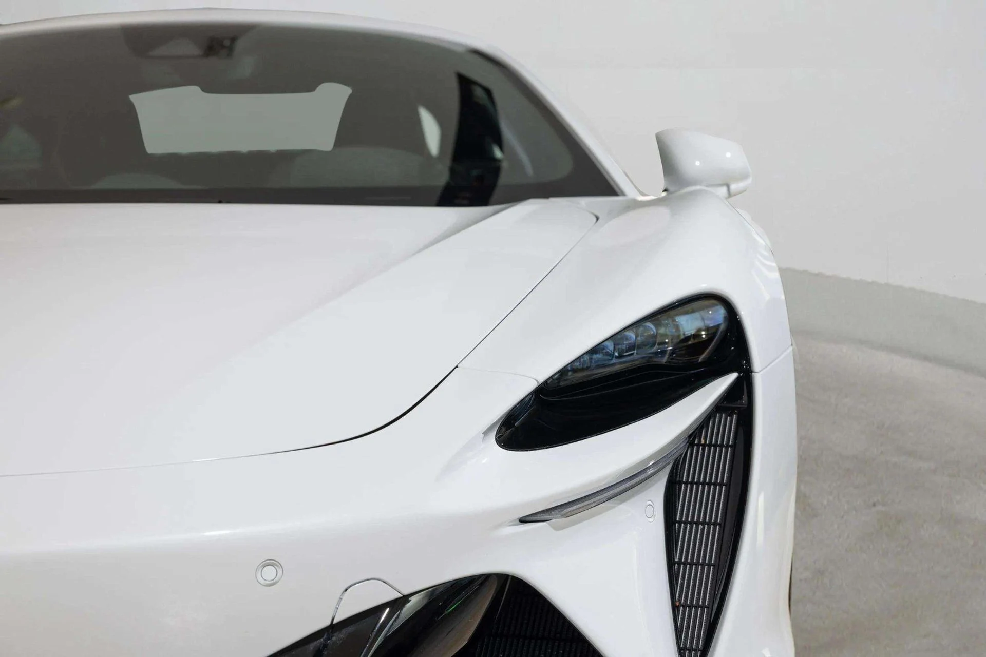 mph039_1080381047_image_40_8421b46bee