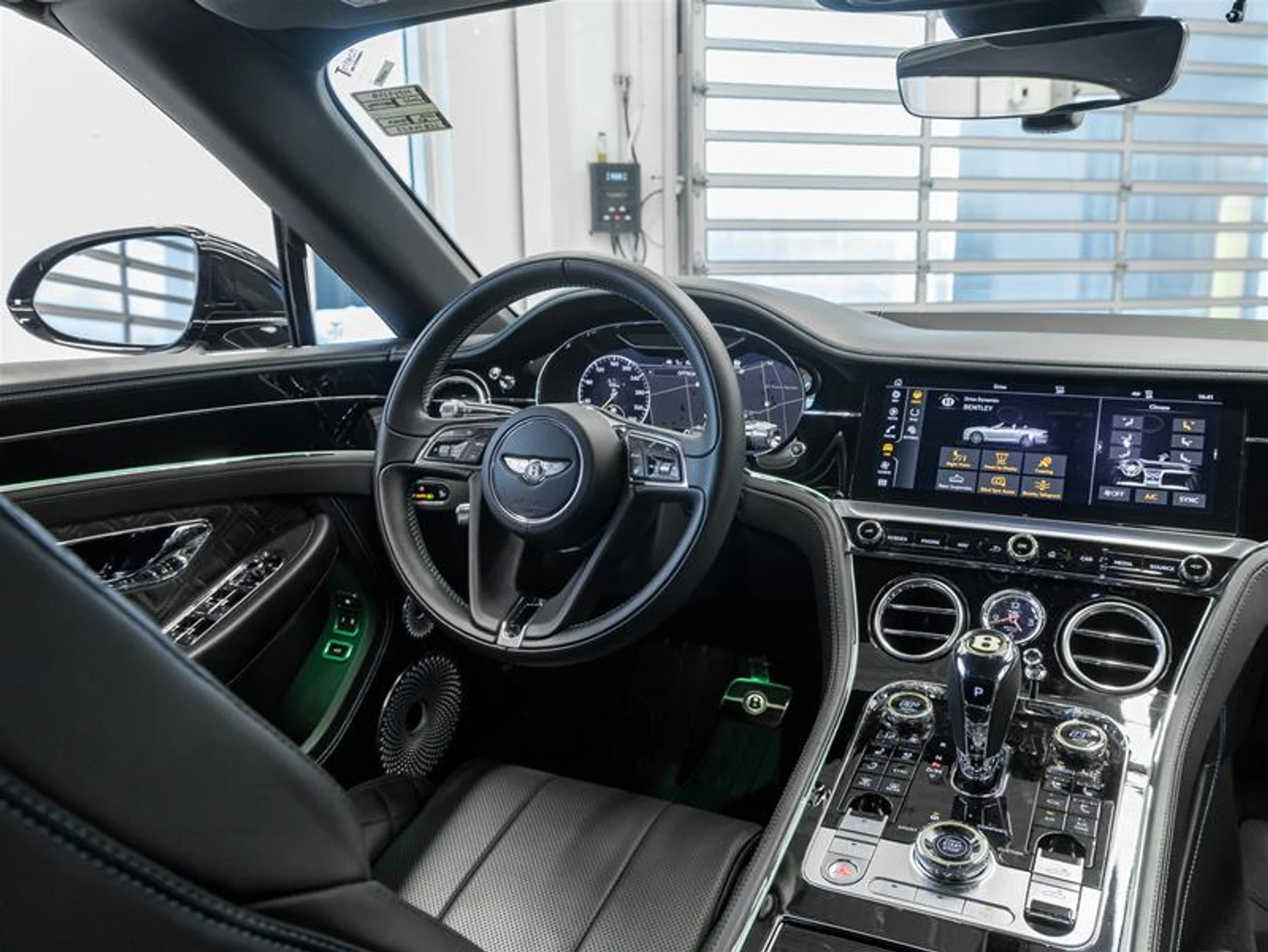 mph039_1087054882_11642317_1585477368_1a7f49ed9f