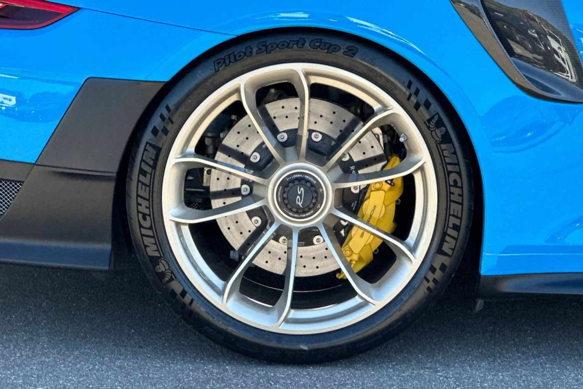 mph039_1092507893_1280_48fd7bde56