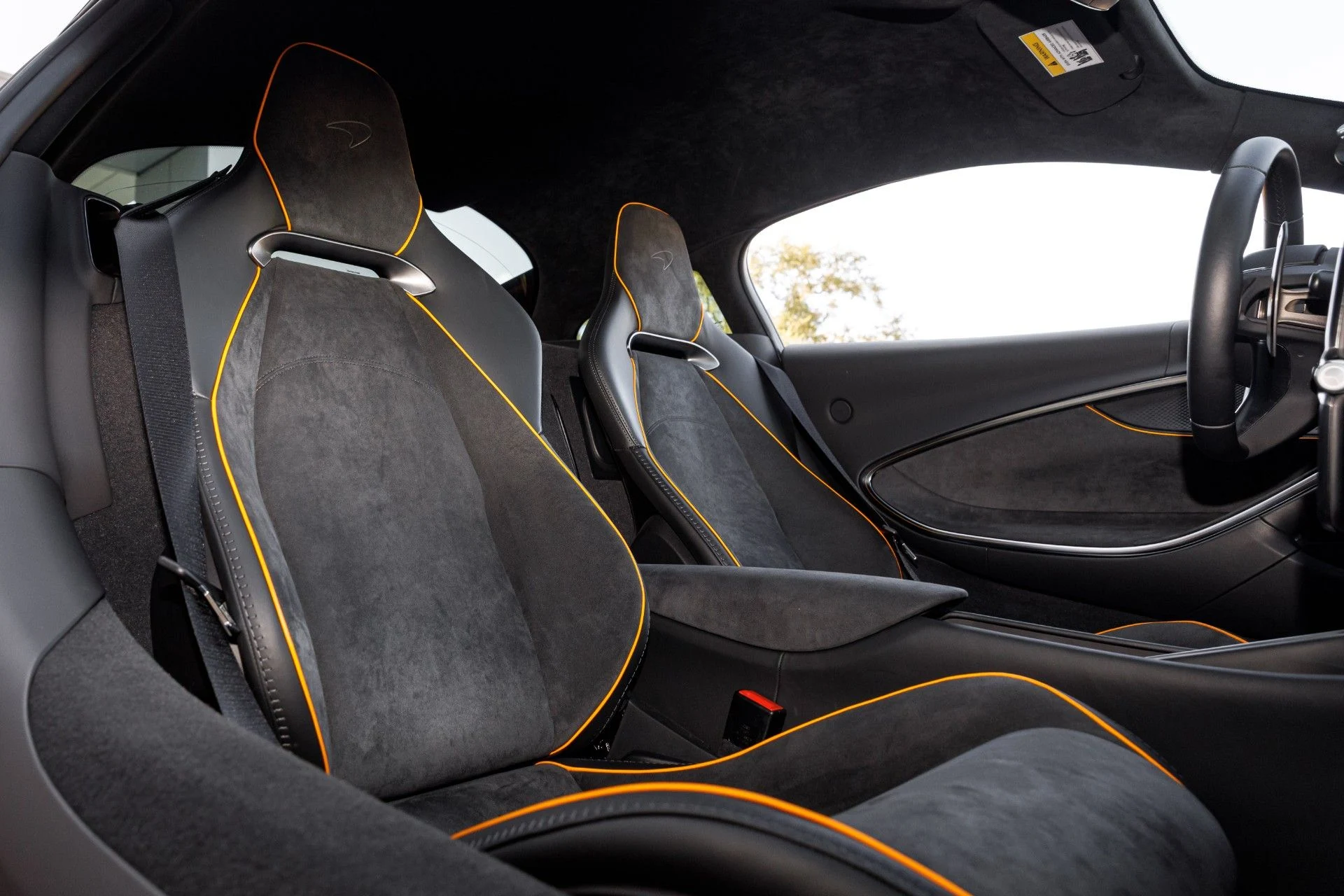 mph039_1116252607_653_p40_l_c8747b8bf5