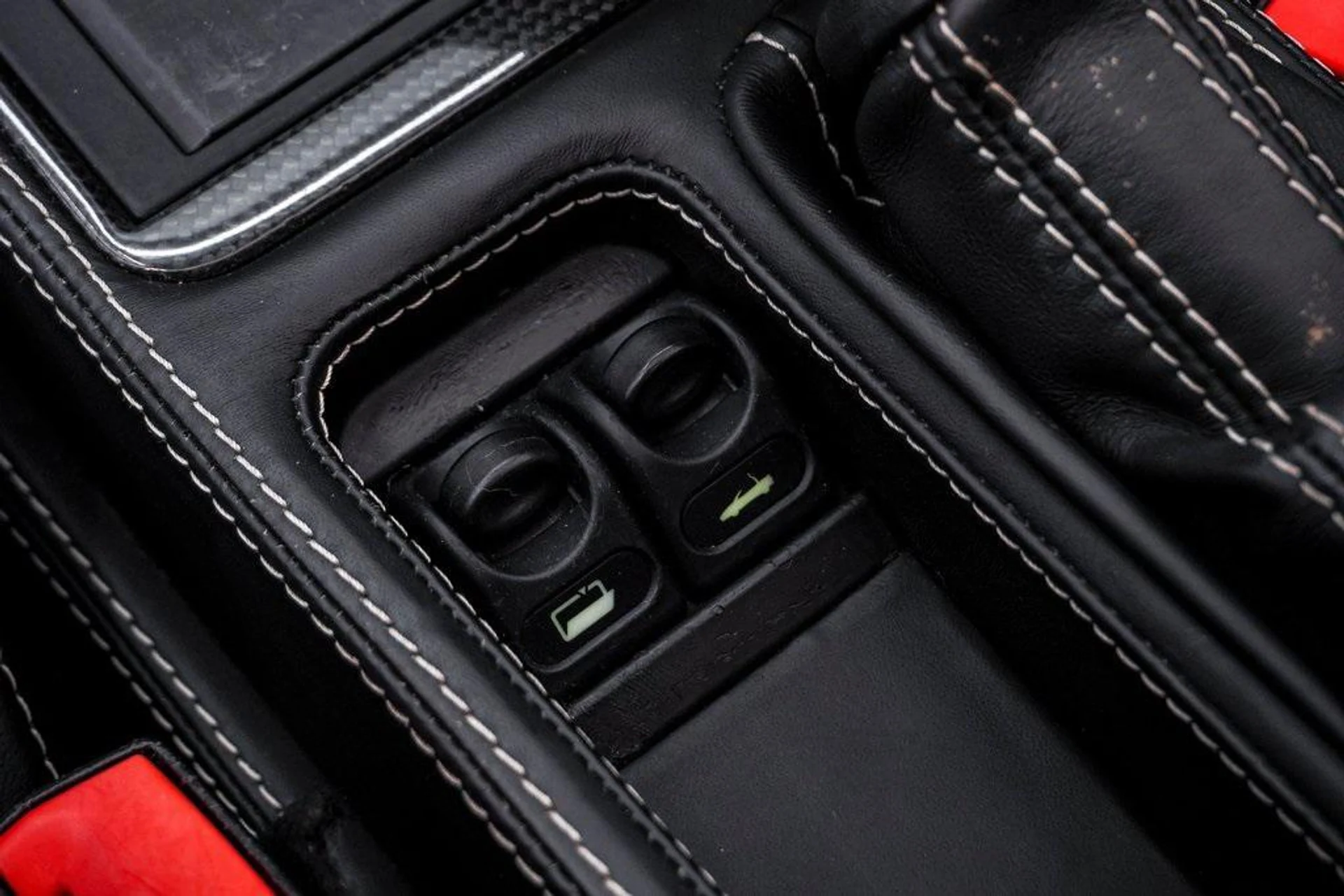 mph039_112993827_r97c3i_G_Eq_E5unh_Wx8_Dbb_Jzw0_Mz8_c21863ecd5