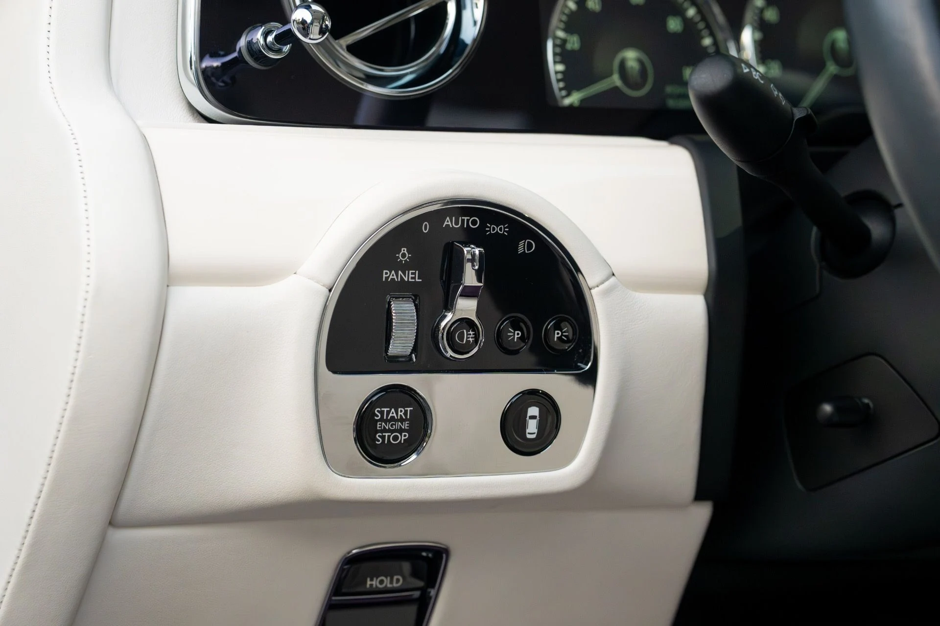 mph039_1132965886_Used_2021_Rolls_Royce_Ghost_1762913749_b1b100fc3a