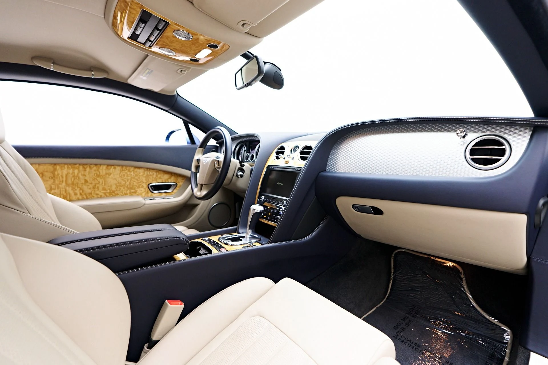 mph039_1136142332_Used_2015_Bentley_Continental_GT_V8_S_1756433039_78a0cc64df