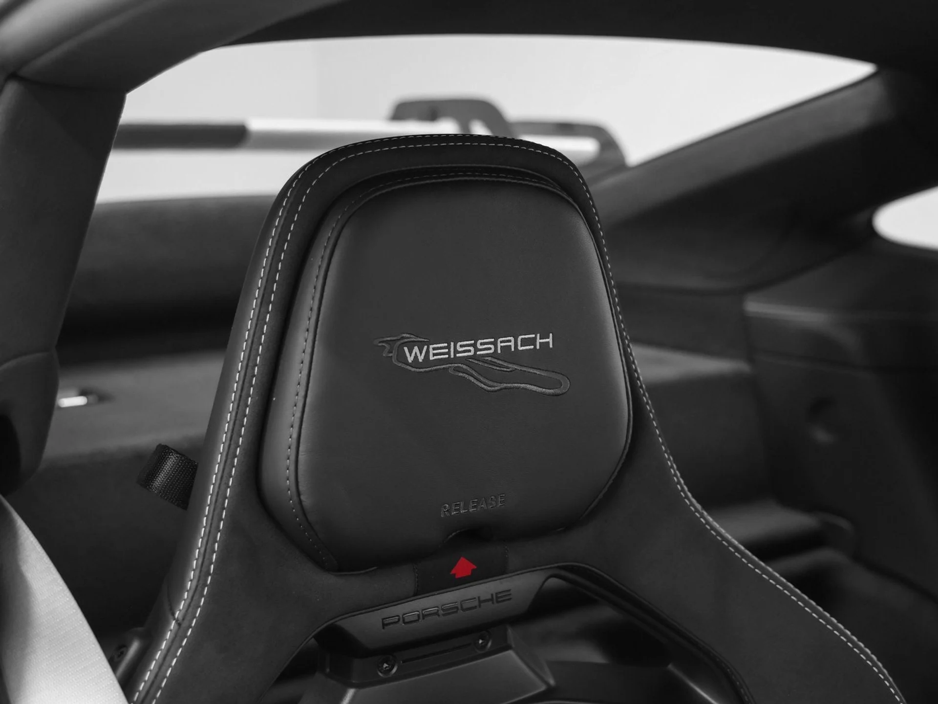 mph039_119585220_40_6ad6d481a5