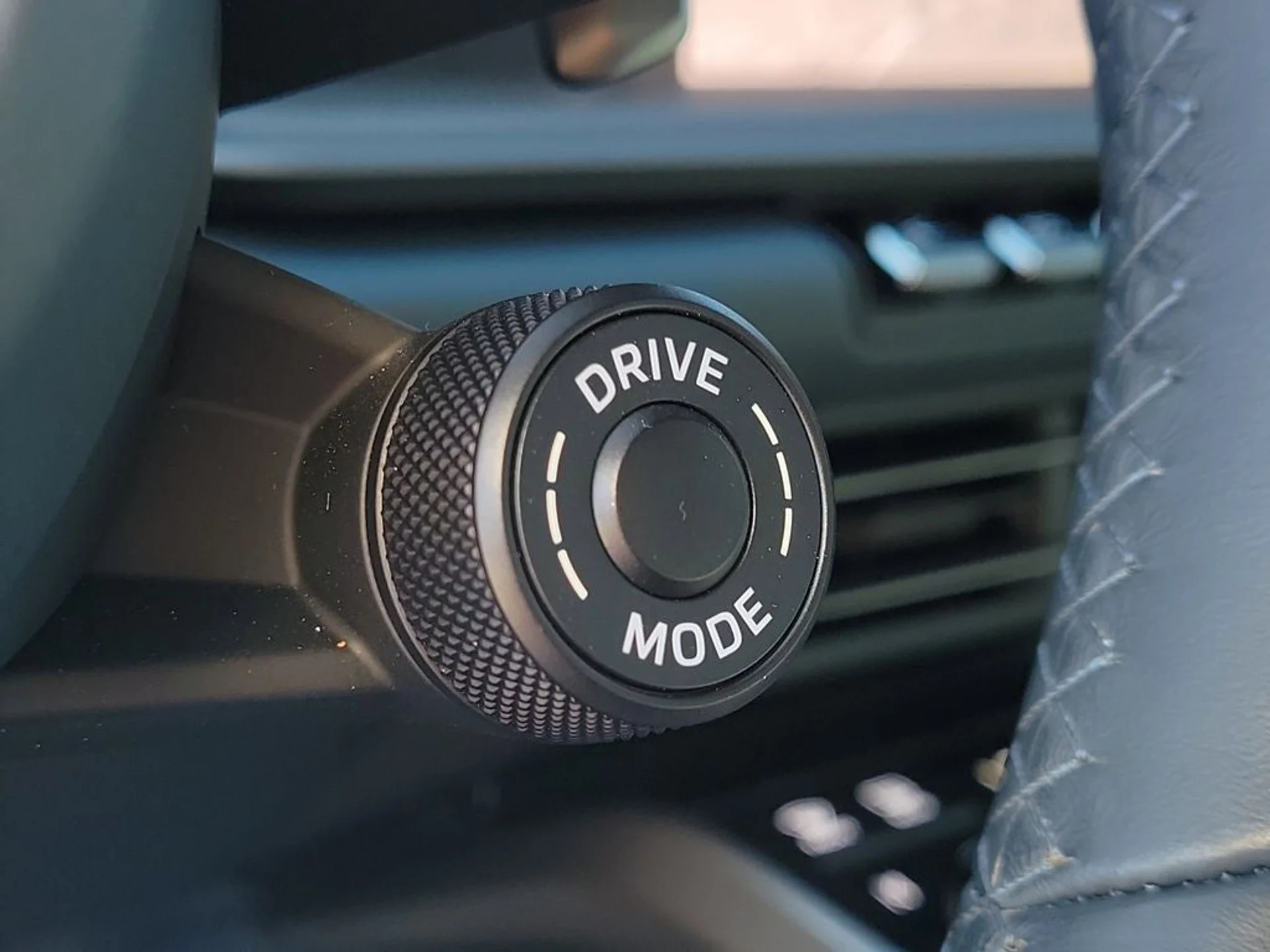 mph039_122456621_40_aed09b4543