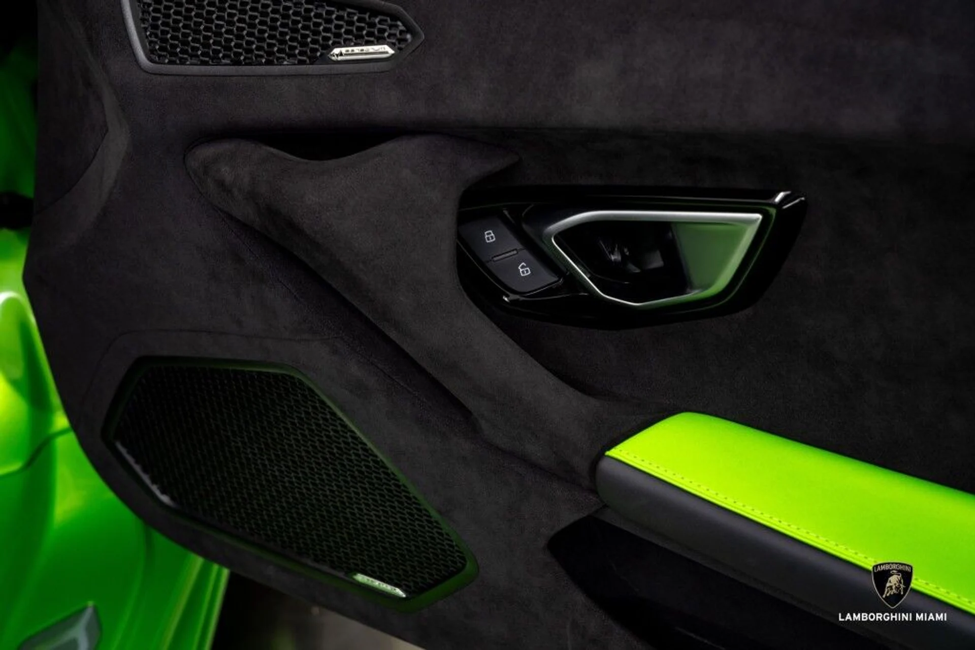 mph039_1224762583_8ff462383d4a5fbfa05b912779c172c0_d2ba2d43fd