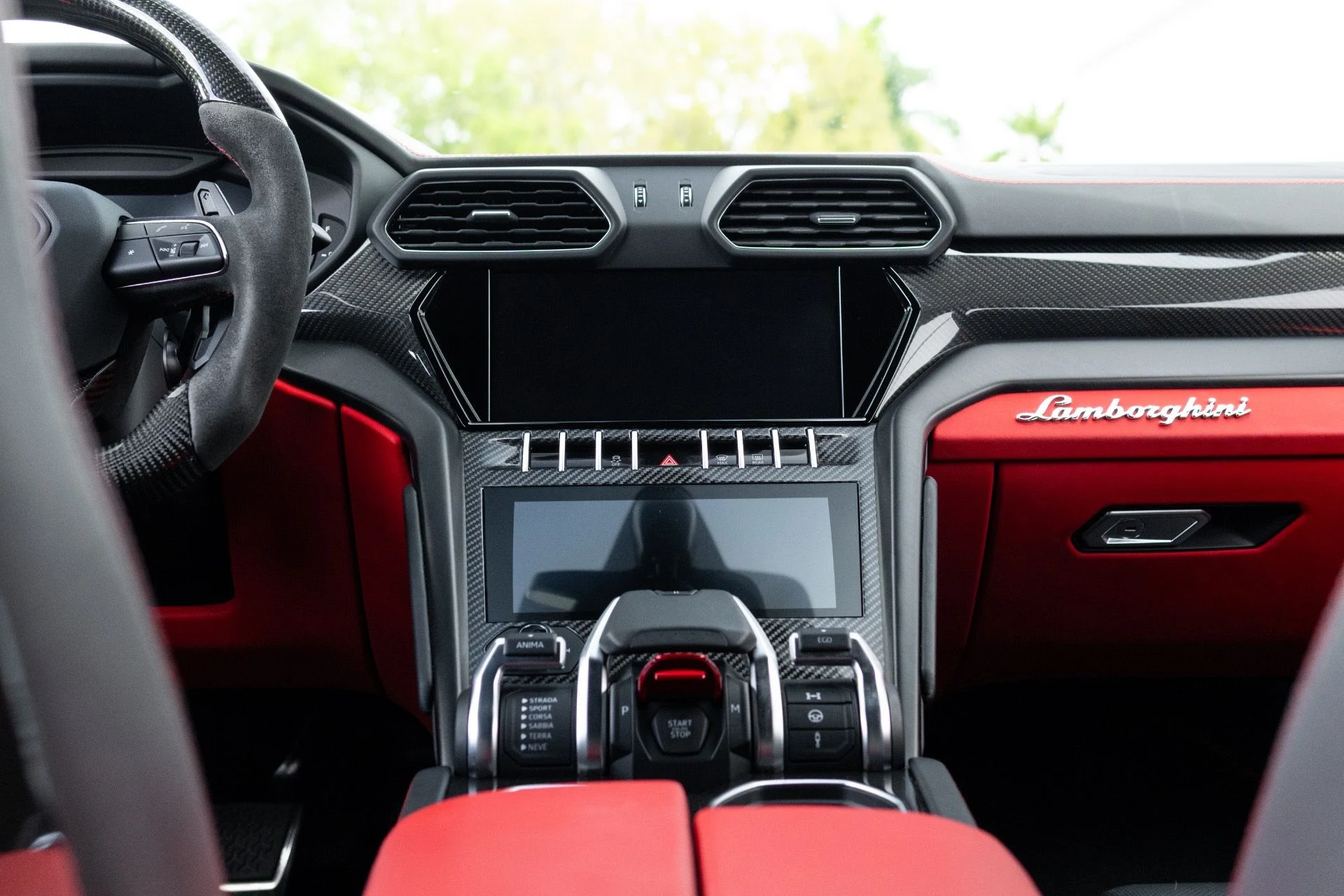 mph039_1247846472_Used_2022_Lamborghini_Urus_1773951394_5781da1d70