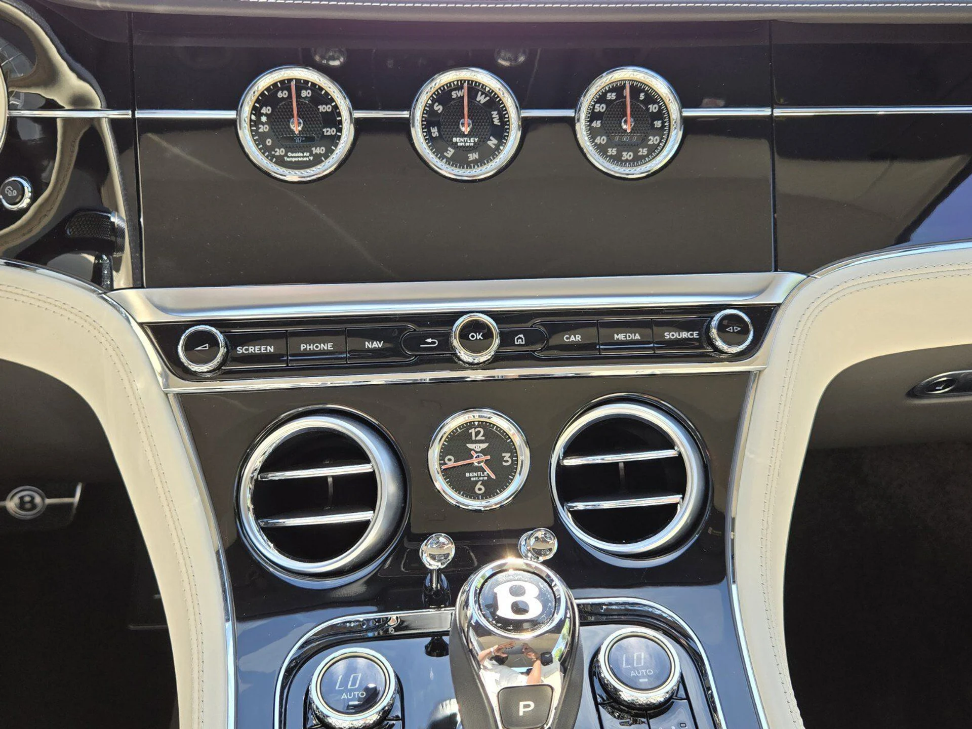 mph039_1267748807_a950b41e4c5cbc9cb1a8aebaaf86108ax_7743067d66