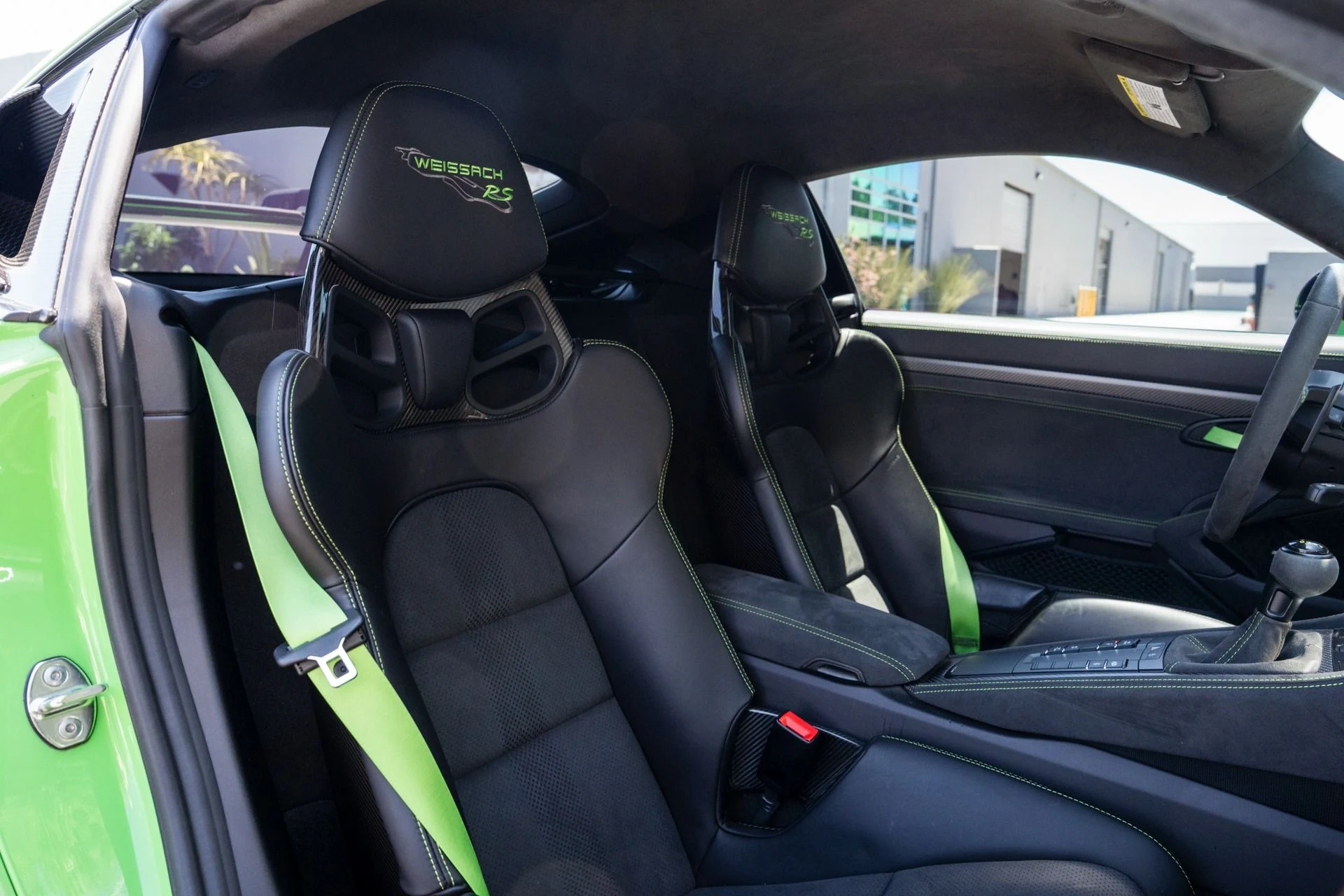 mph039_1272344096_Used_2023_Porsche_718_Cayman_GT_4_RS_1754336897_7d7e302564
