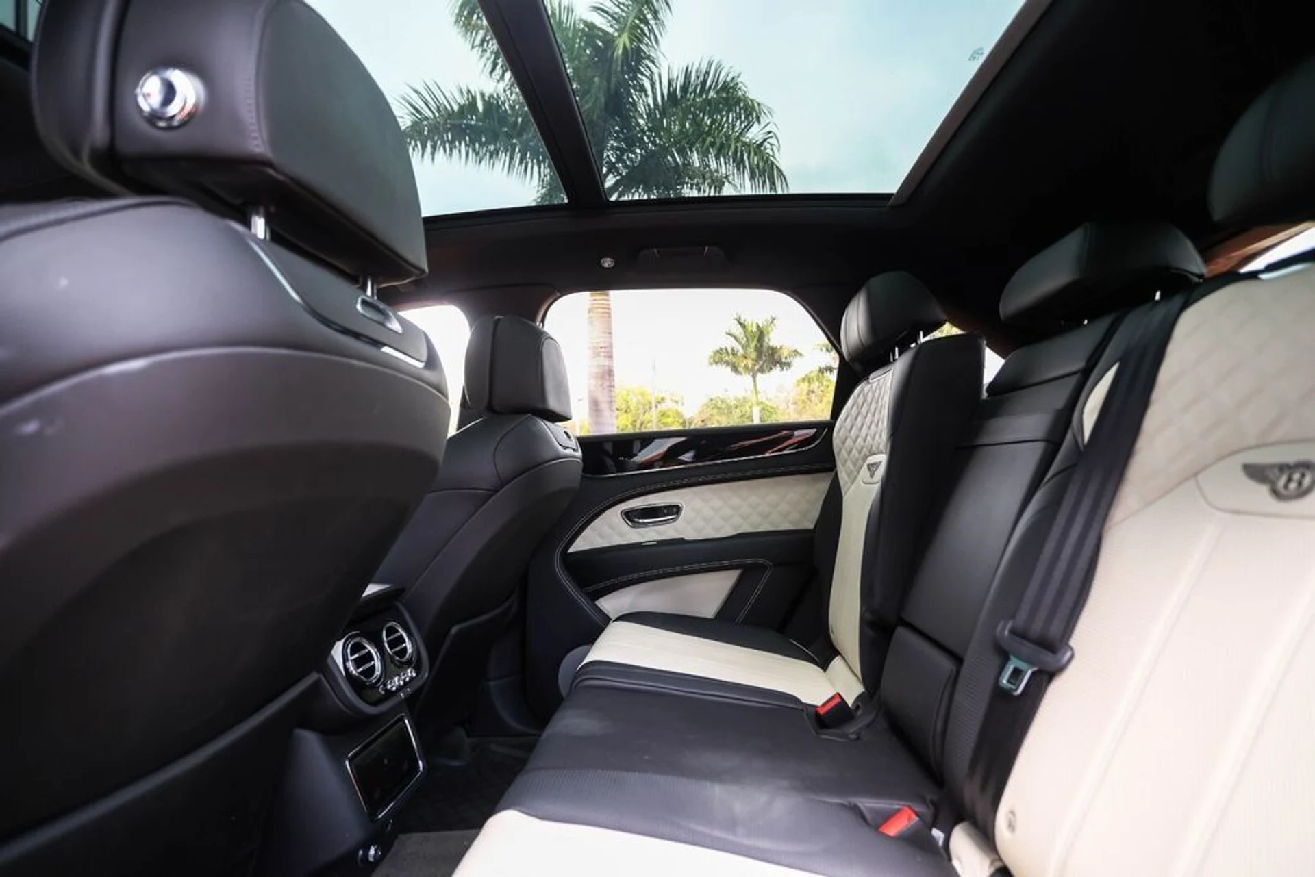 mph039_1292435931_229b22399cc6175fec37cf506ed536cc_b1ffa52721