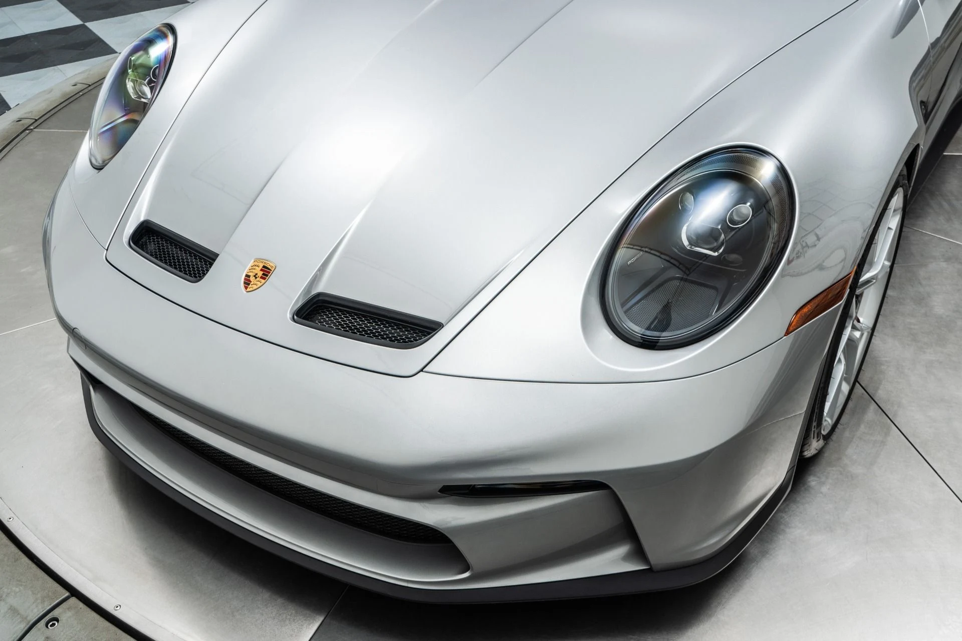 mph039_1332275782_Used_2022_Porsche_911_GT_3_Touring_1772824690_3f0c76f774