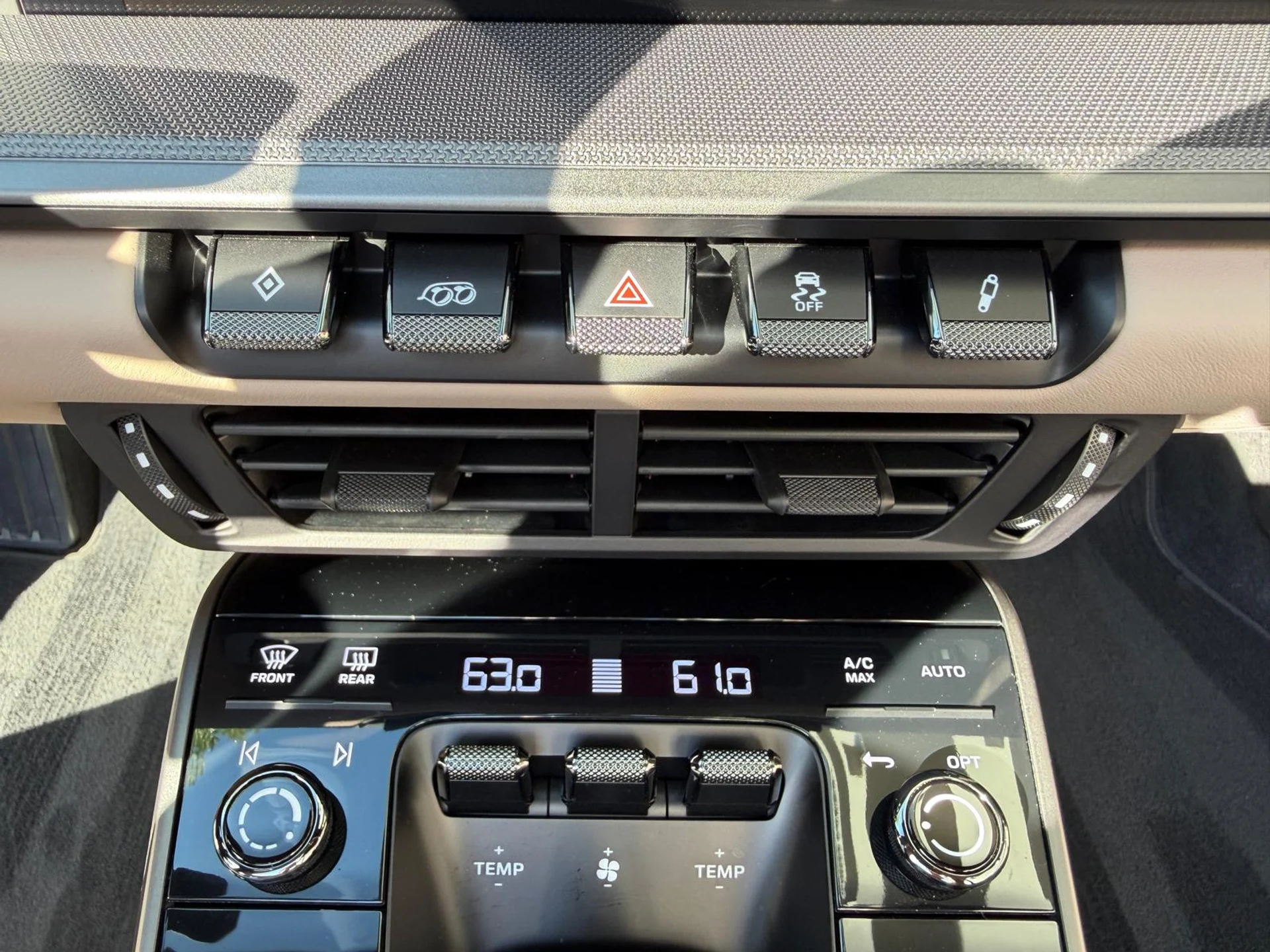 mph039_1336349914_Whats_App_Image_2025_12_22_at_4_53_43_PM_33_74d5db625e