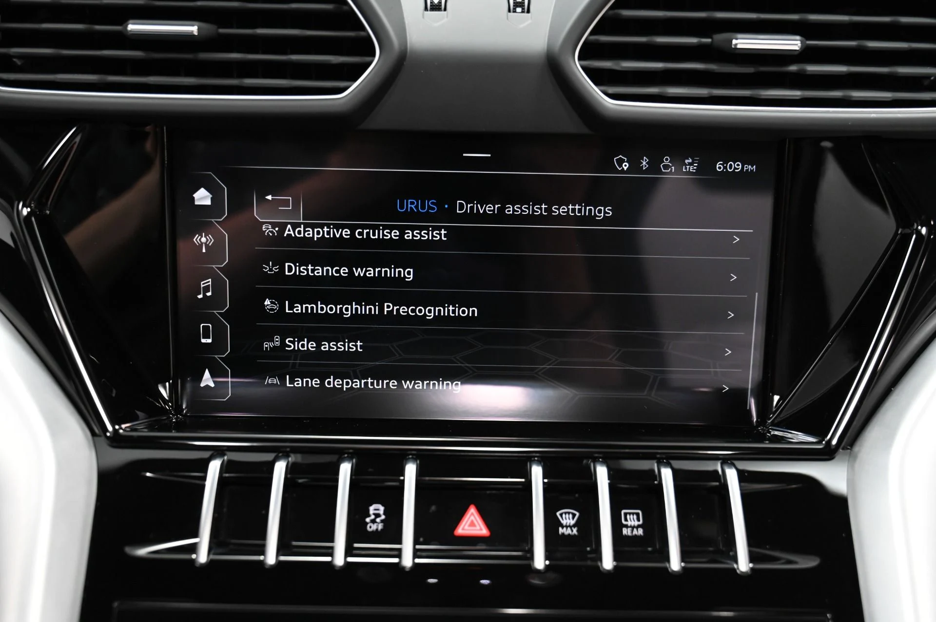 mph039_1341725741_Used_2020_Lamborghini_Urus_1770313419_731d7c4e12