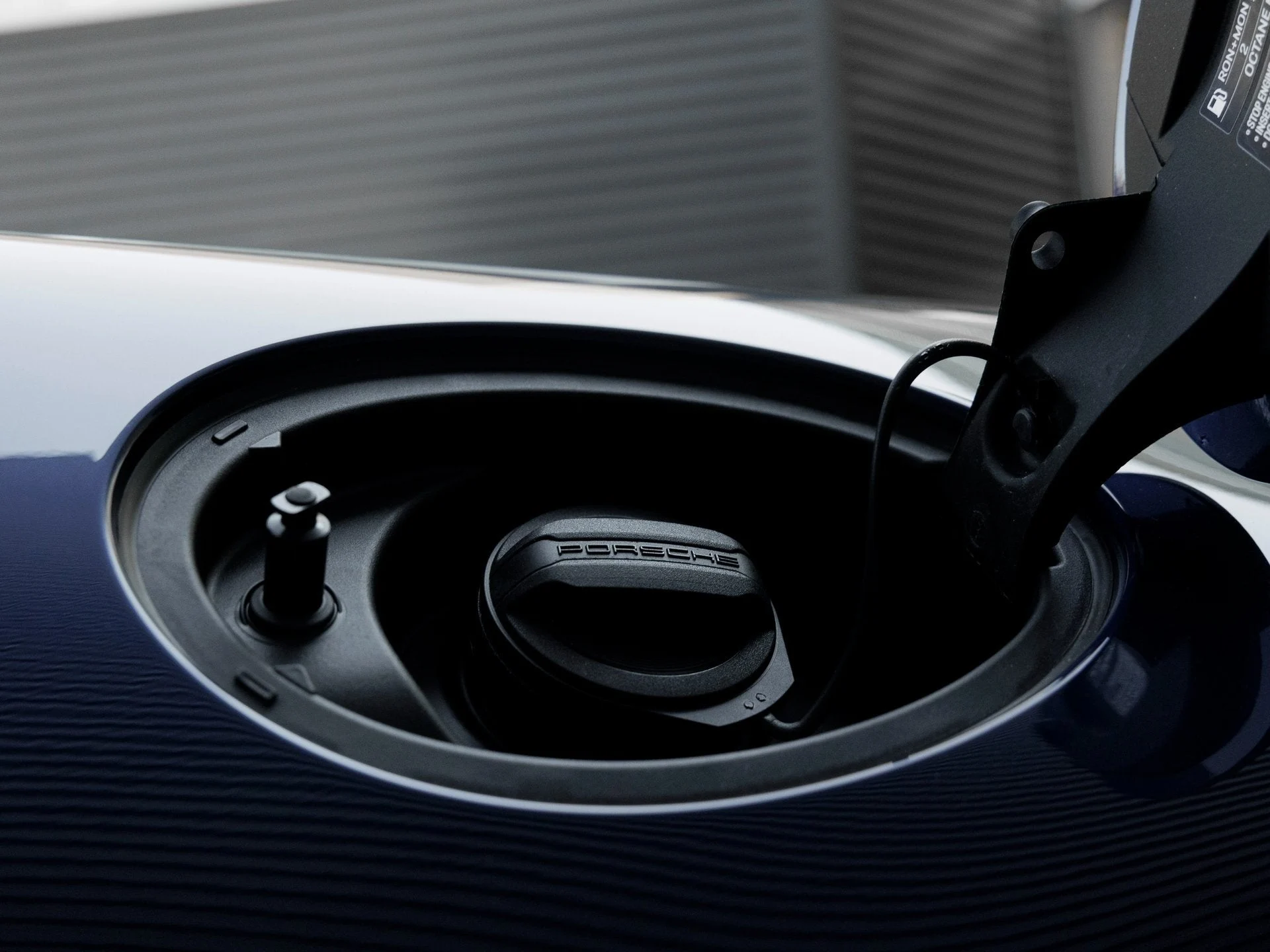 mph039_136730679_40_f9c17b5f96