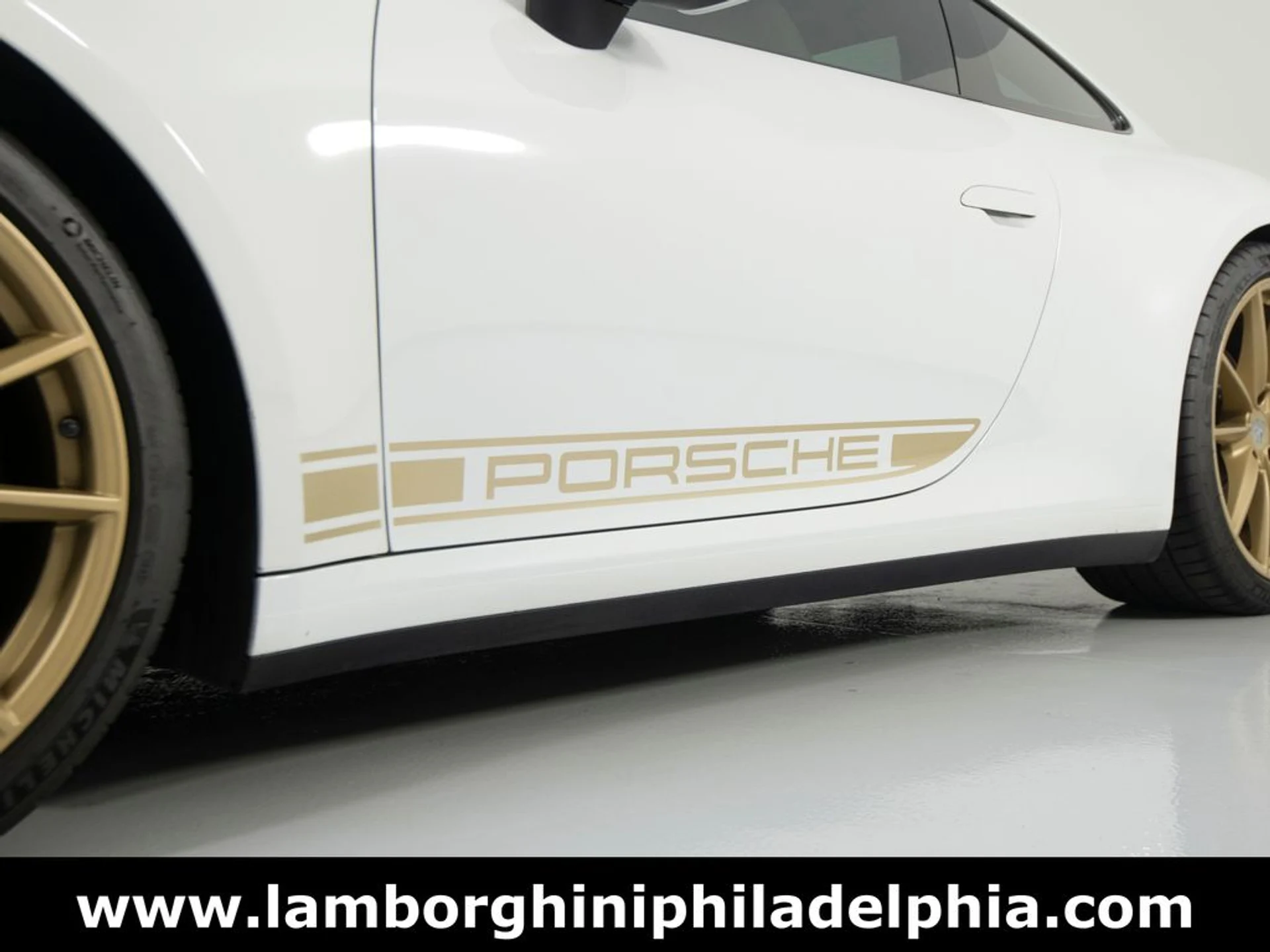 mph039_137761954_496642e53db2a4192ae9523495f2f6b4x_8d04872644