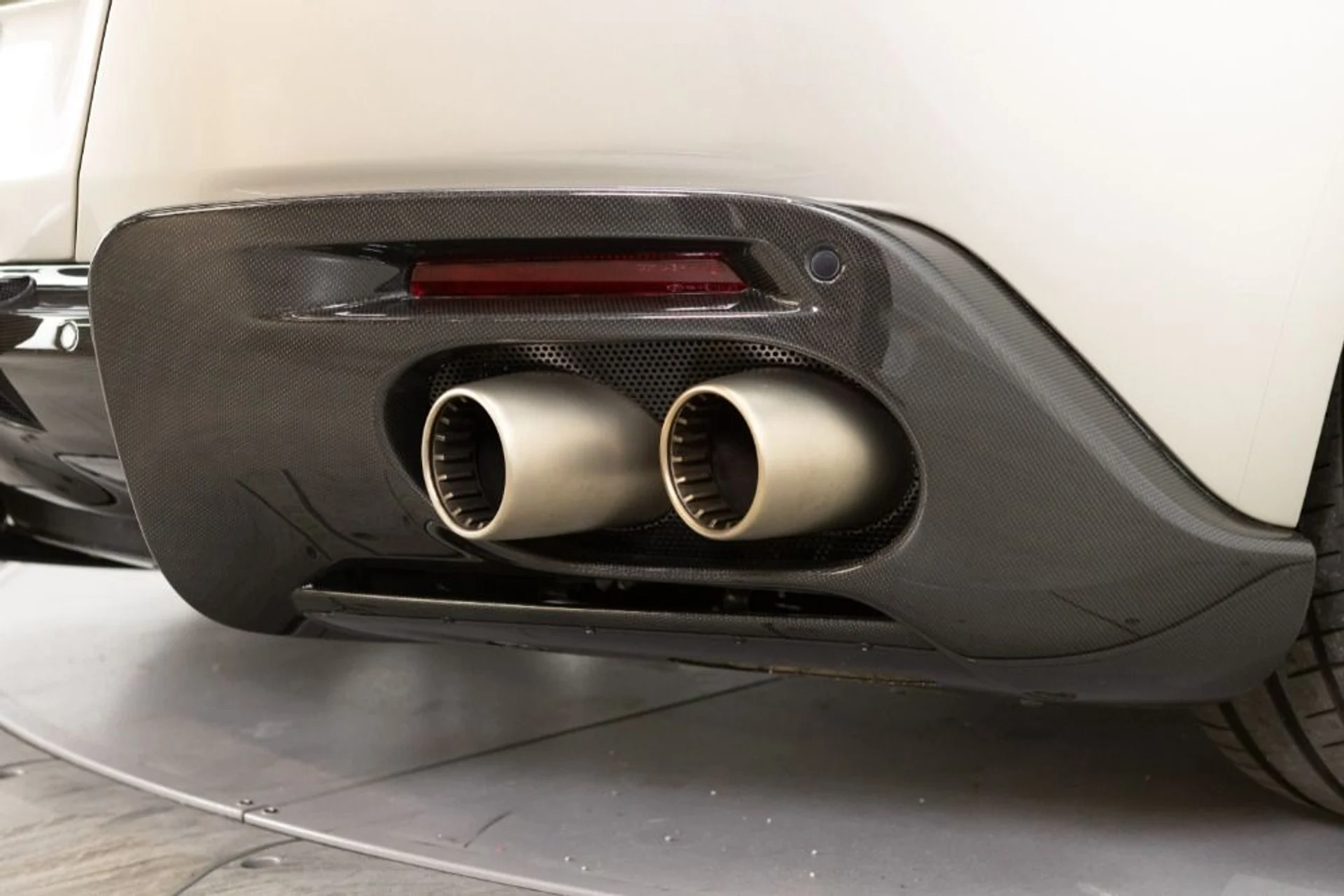 mph039_1379637139_Used_2024_Ferrari_Roma_Spider_7b119ad09f