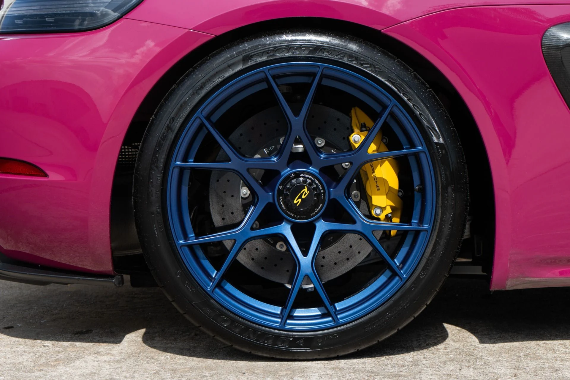 mph039_140087725_Used_2023_Porsche_718_Cayman_GT_4_RS_1784933919_ab6631bfe8