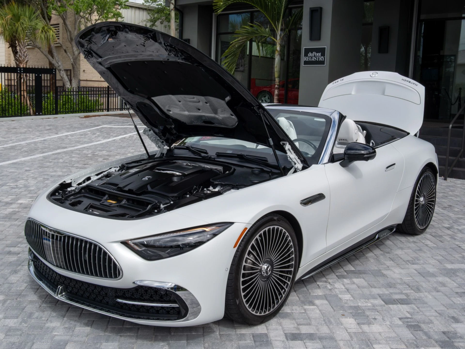 mph039_1413862082_Used_2026_Mercedes_Benz_SL_Maybach_SL_680_Monogram_Series_1775231663_2c669c3602