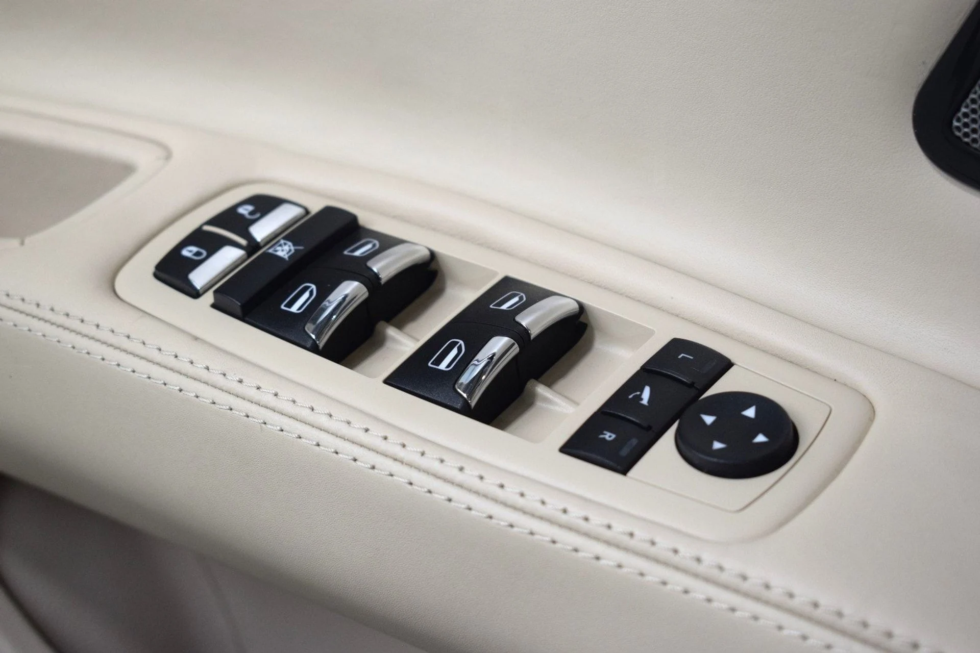 mph039_1436882732_b1e276701068ecec2af8a93f46ac5a9cx_d34d837aaf