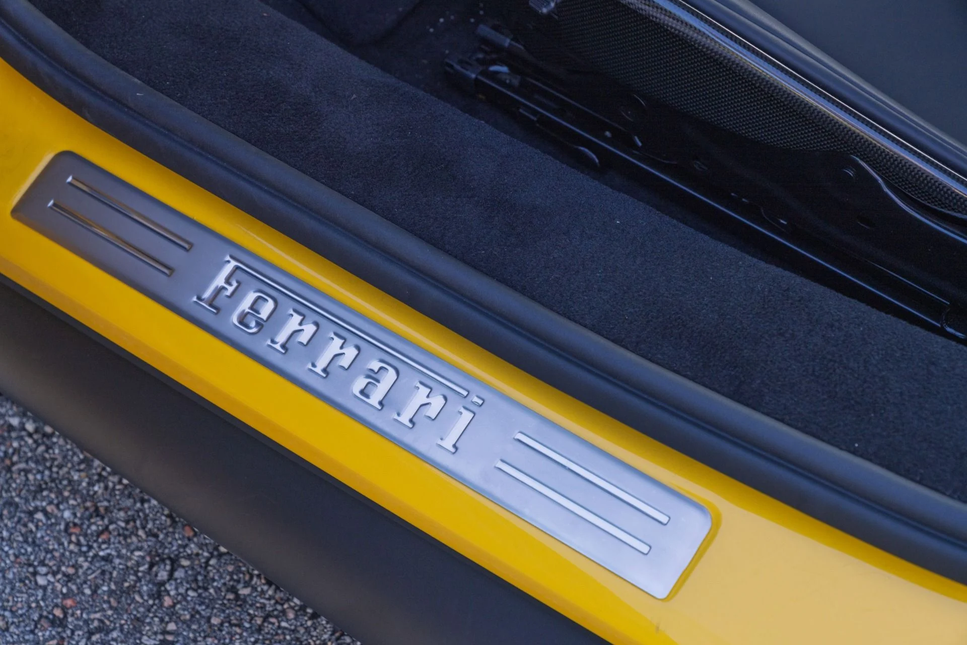 mph039_1438052510_Used_2025_Ferrari_296_GTB_1756227854_a9e78df124